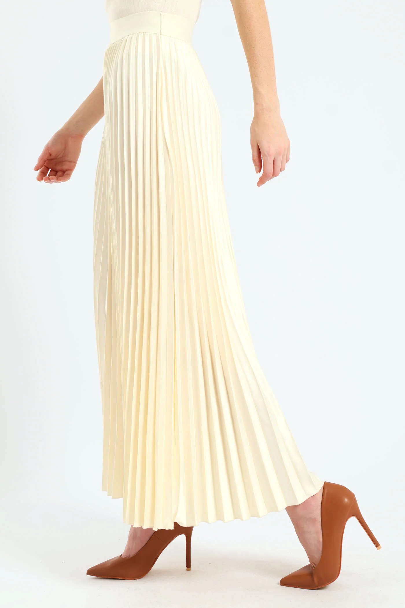Pleated Satin Maxi Skirt - Cream - Image 4