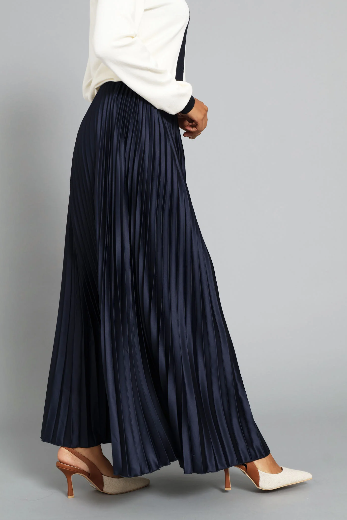 Pleated Satin Maxi Skirt - Dark Navy - Image 3