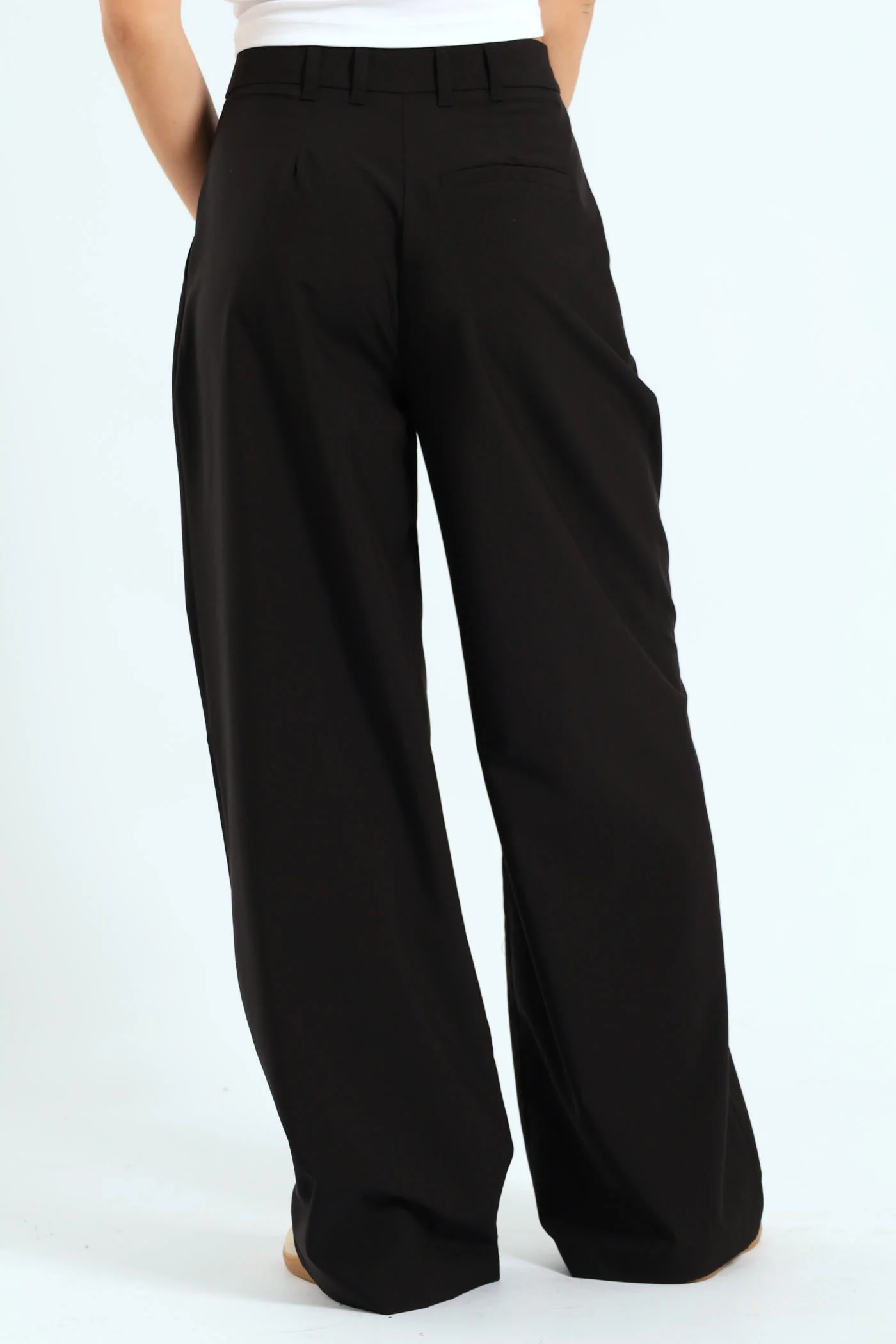 Pleated Tailored Wide Leg Pants - Black - Image 3