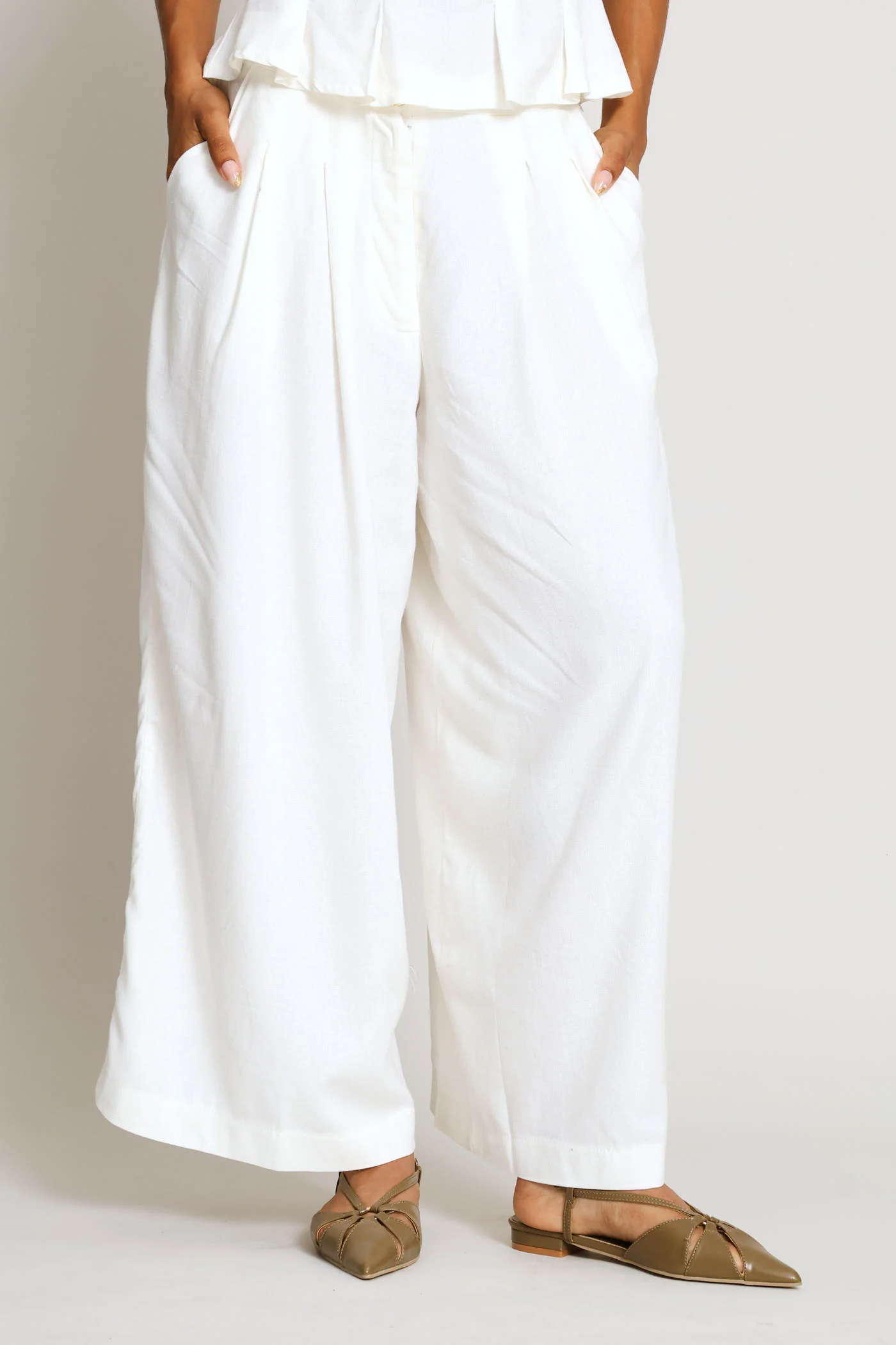 Pleated Wideleg Culotte Pant - Milk - Image 2