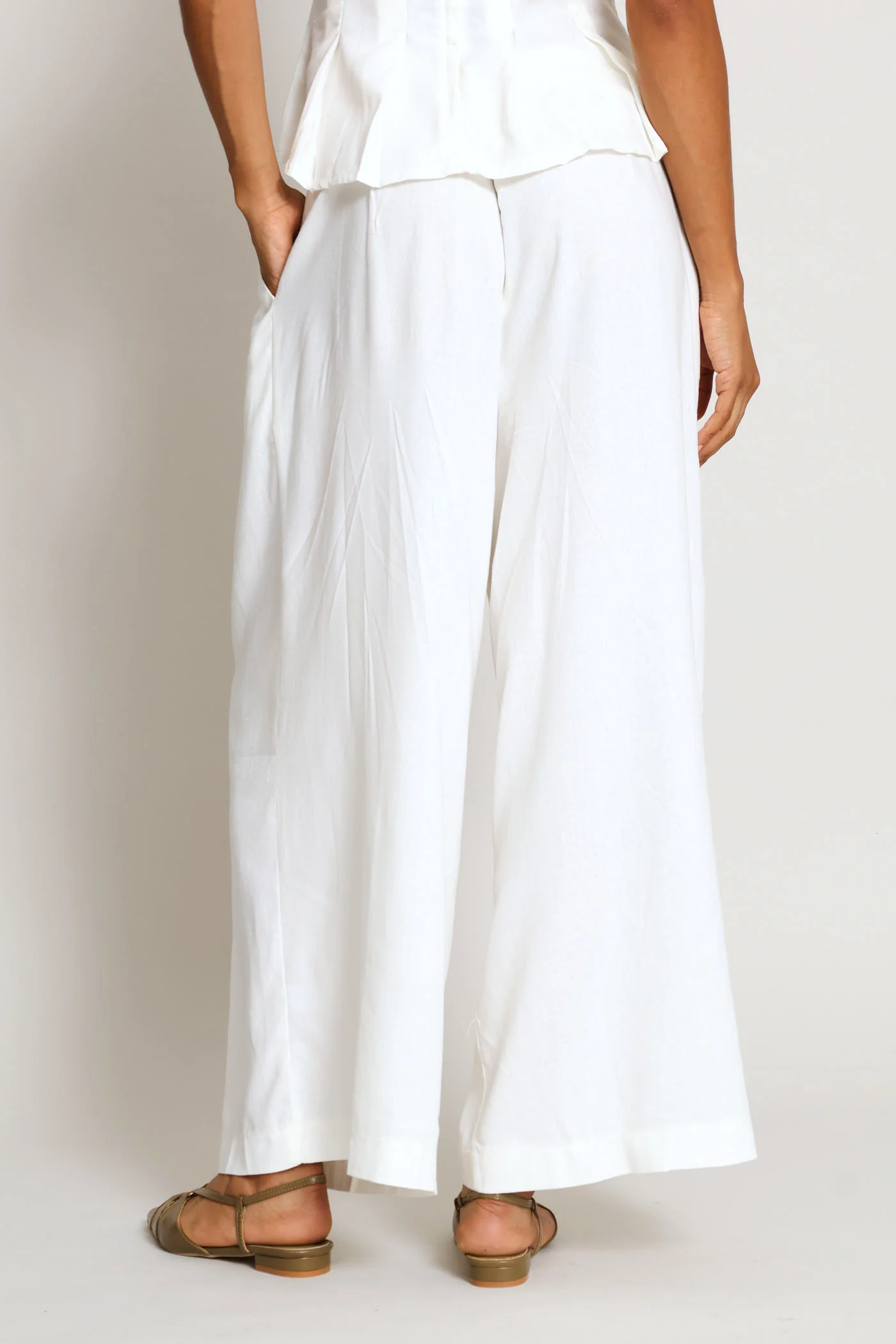 Pleated Wideleg Culotte Pant - Milk - Image 4