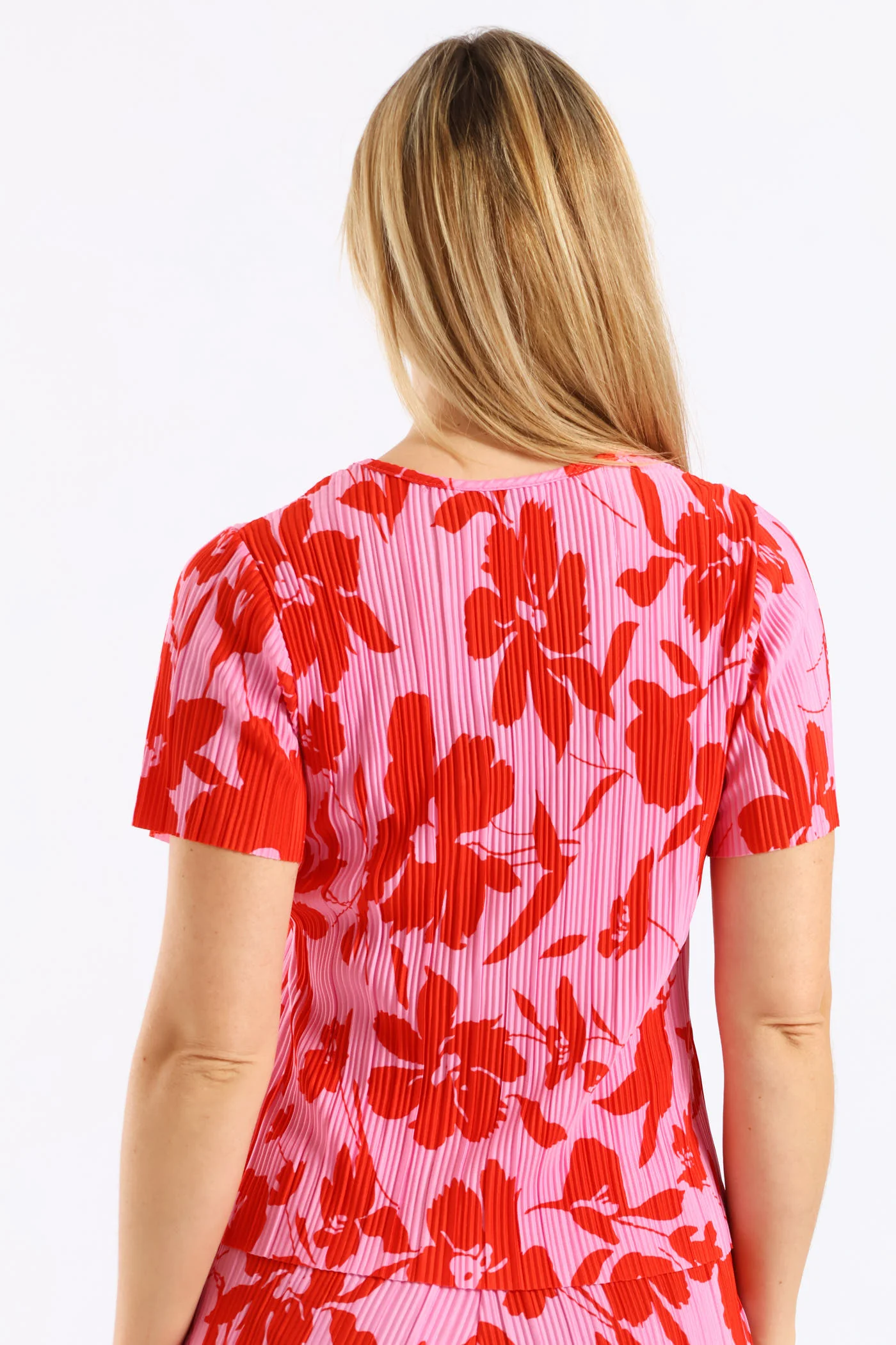 Plisse Two Tone Floral Tee - Red/Pink - Image 4