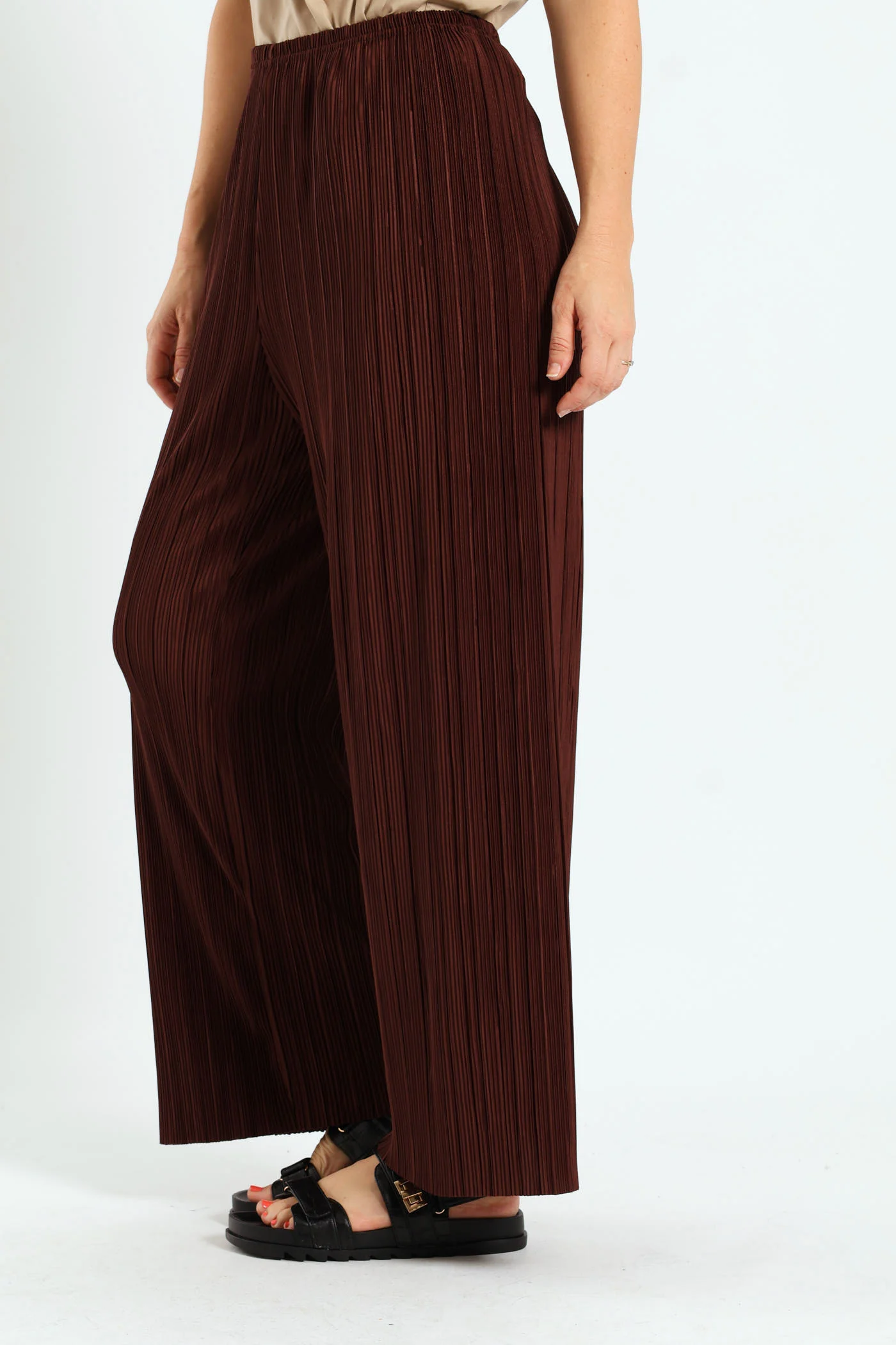 Plisse Wideleg Pants - Bitter Chocolate - Image 3