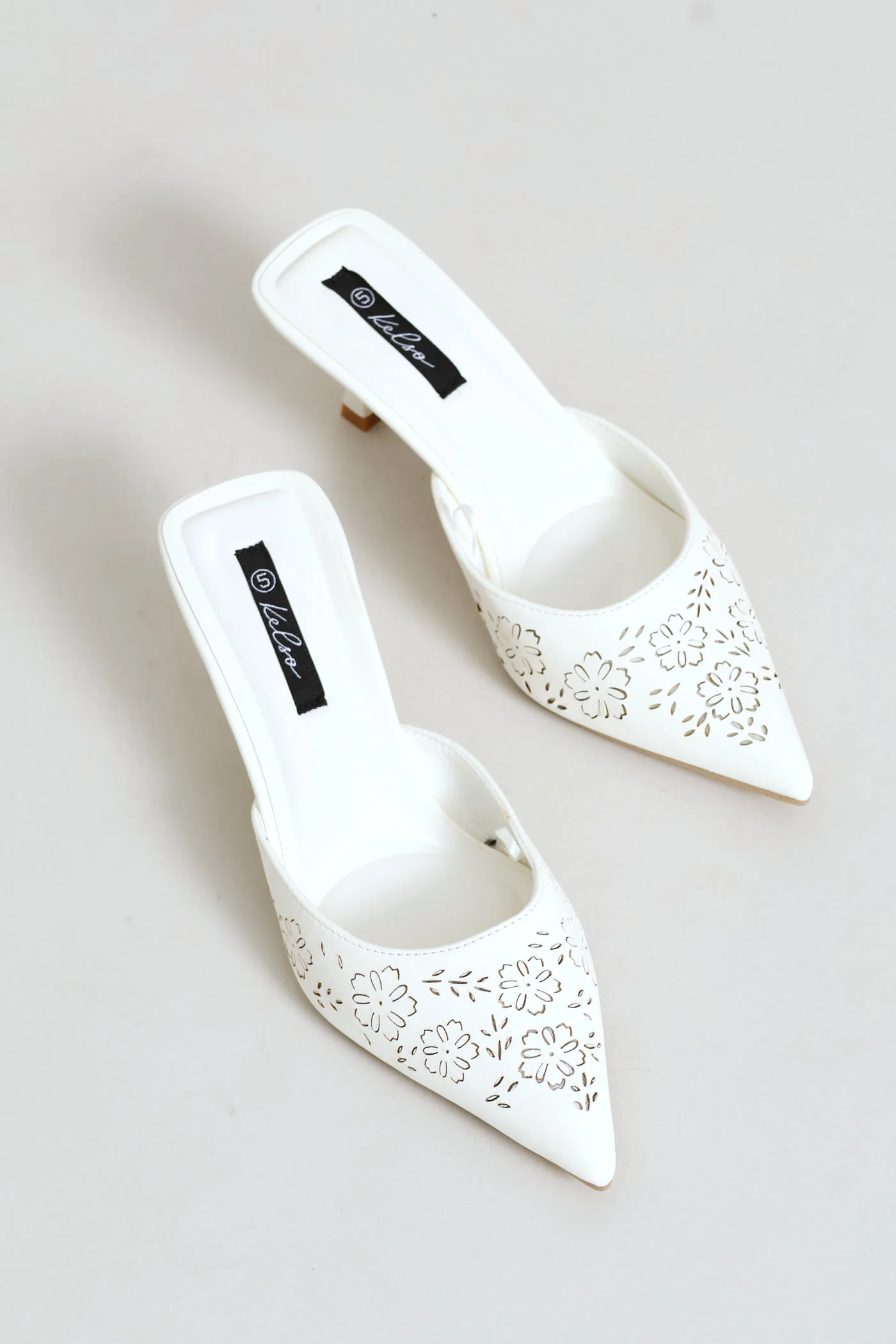 Pointy 3D Laser Cut Flower Mule Heel - Off White - Image 2