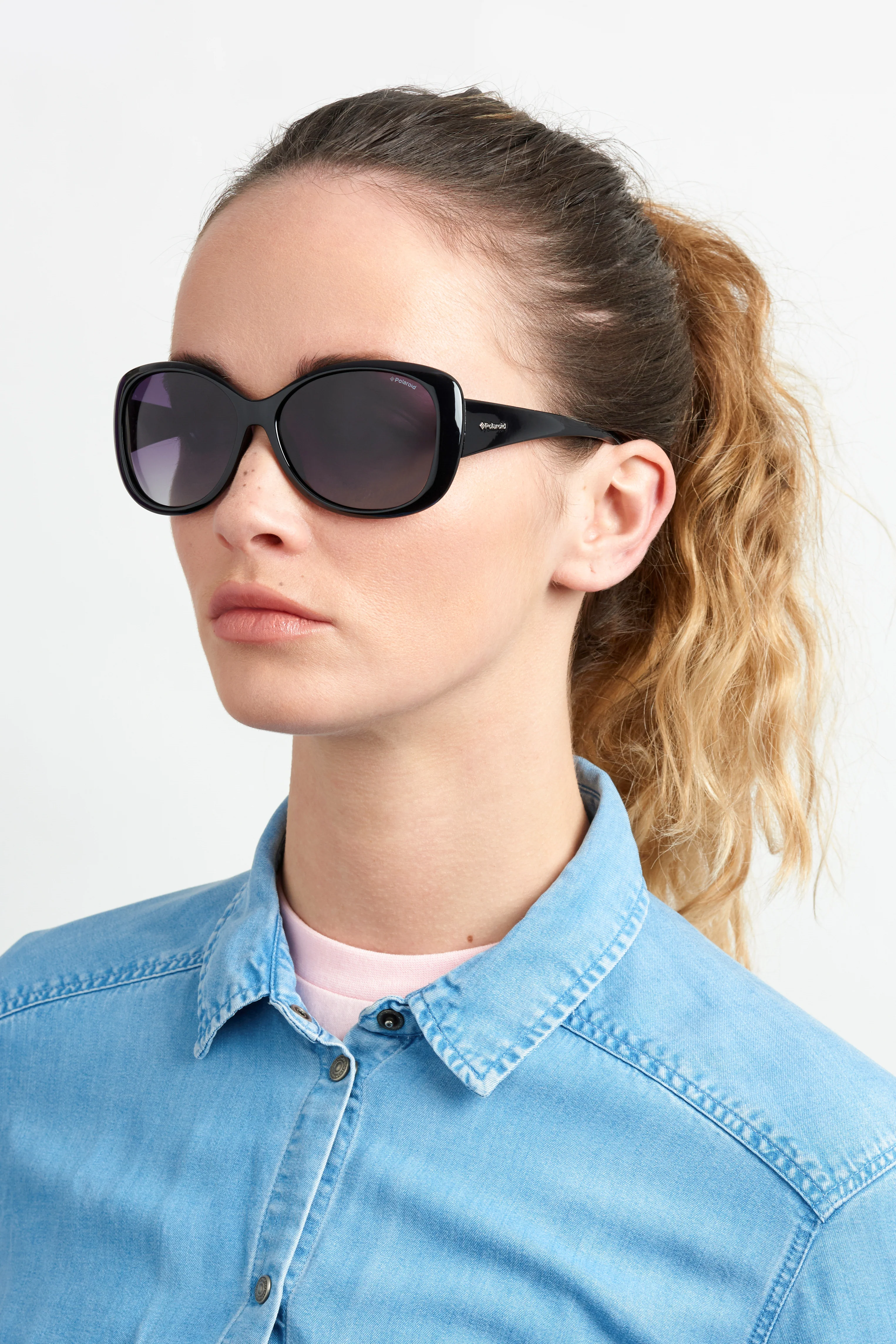 P8317 Sunglasses - Black - Image 3