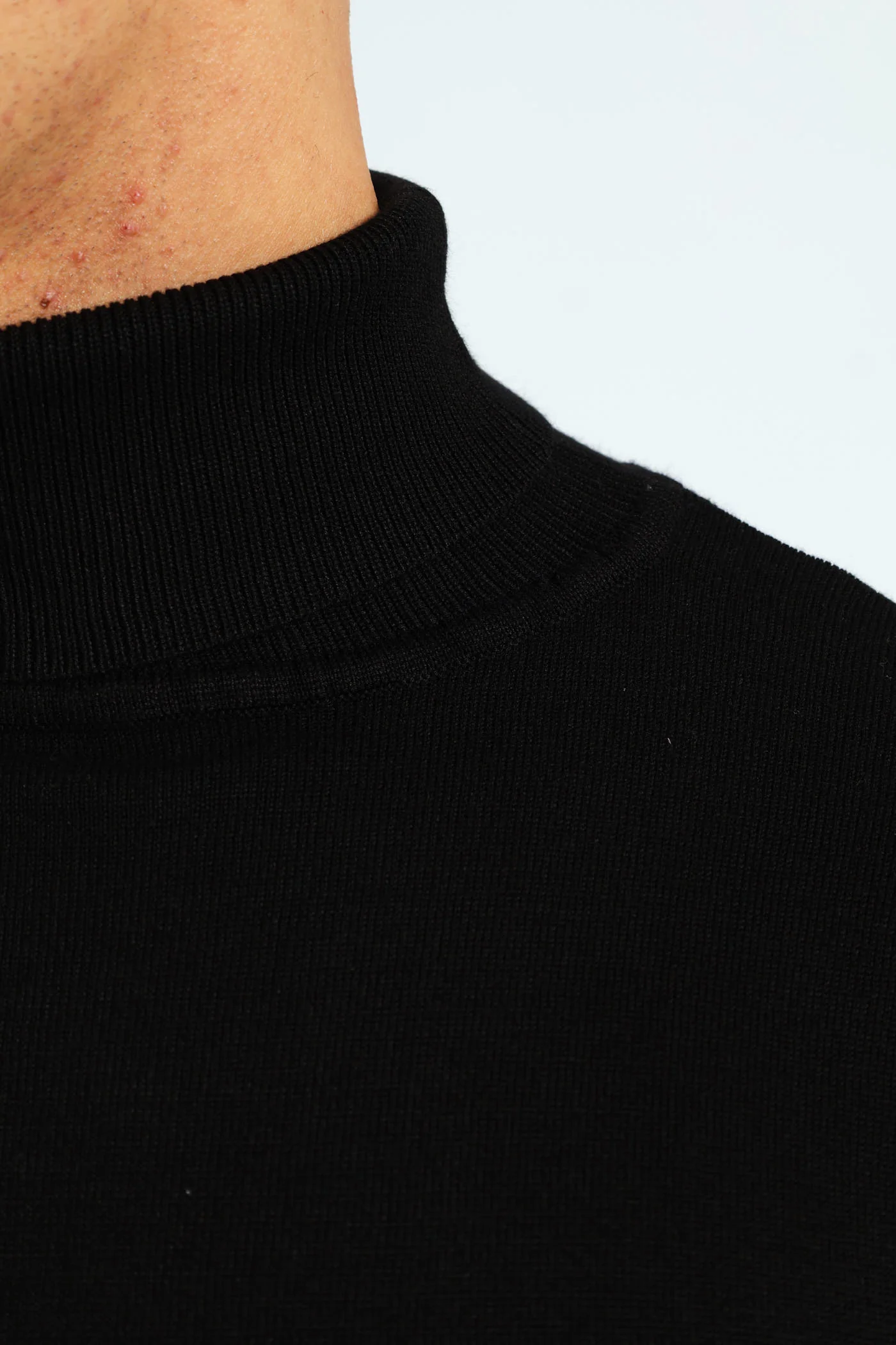Poloneck - Black - Image 4