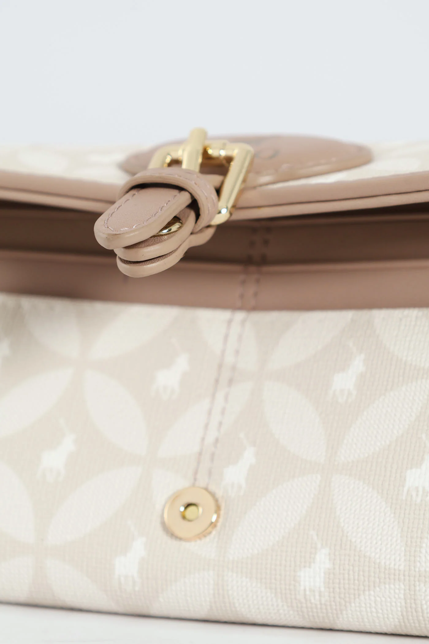 Porter Compact Trifold Purse - Taupe - Image 4