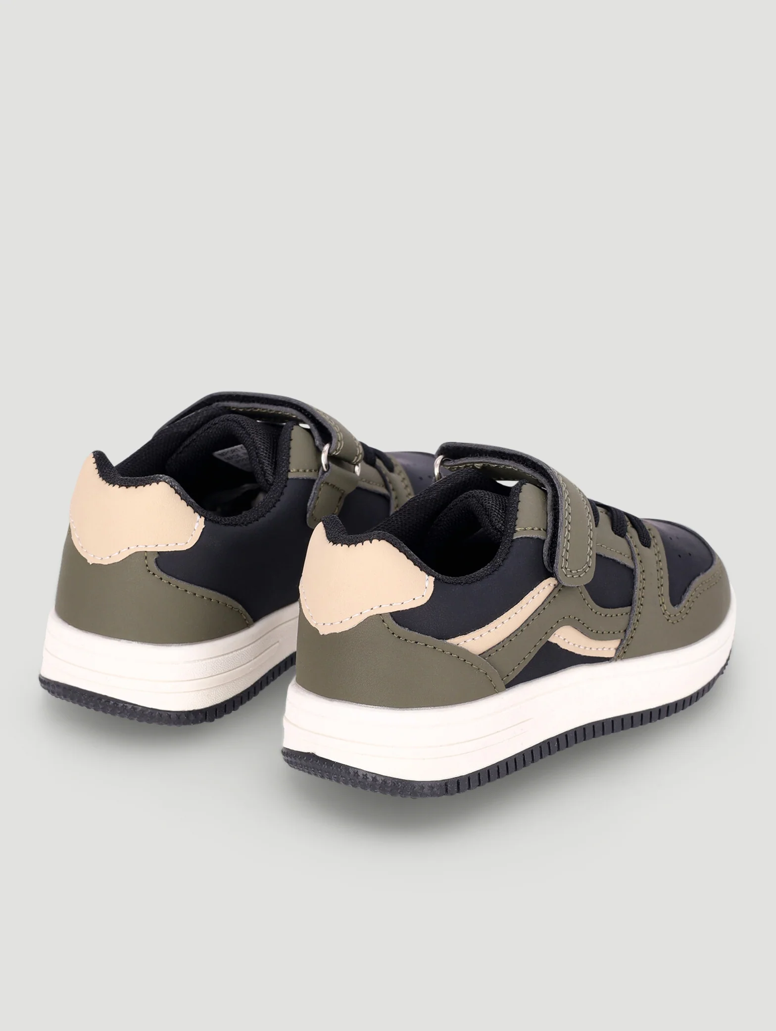 Pre-Boys Court Sneaker - Black/Olive - Image 2