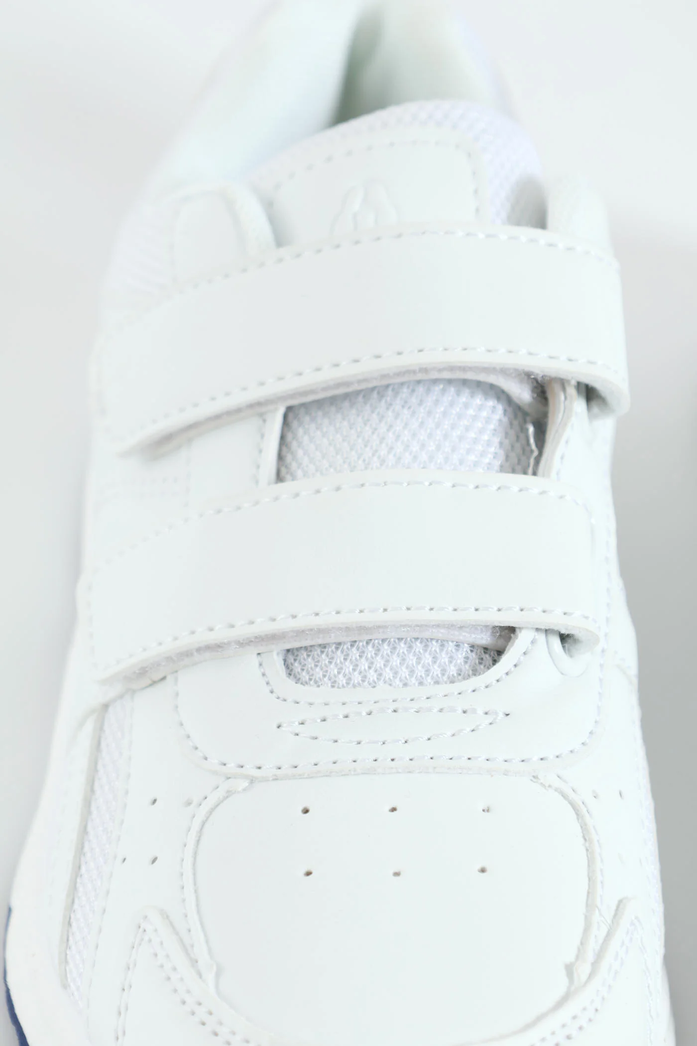 Pre-Boys Deuce Sneaker - White - Image 5