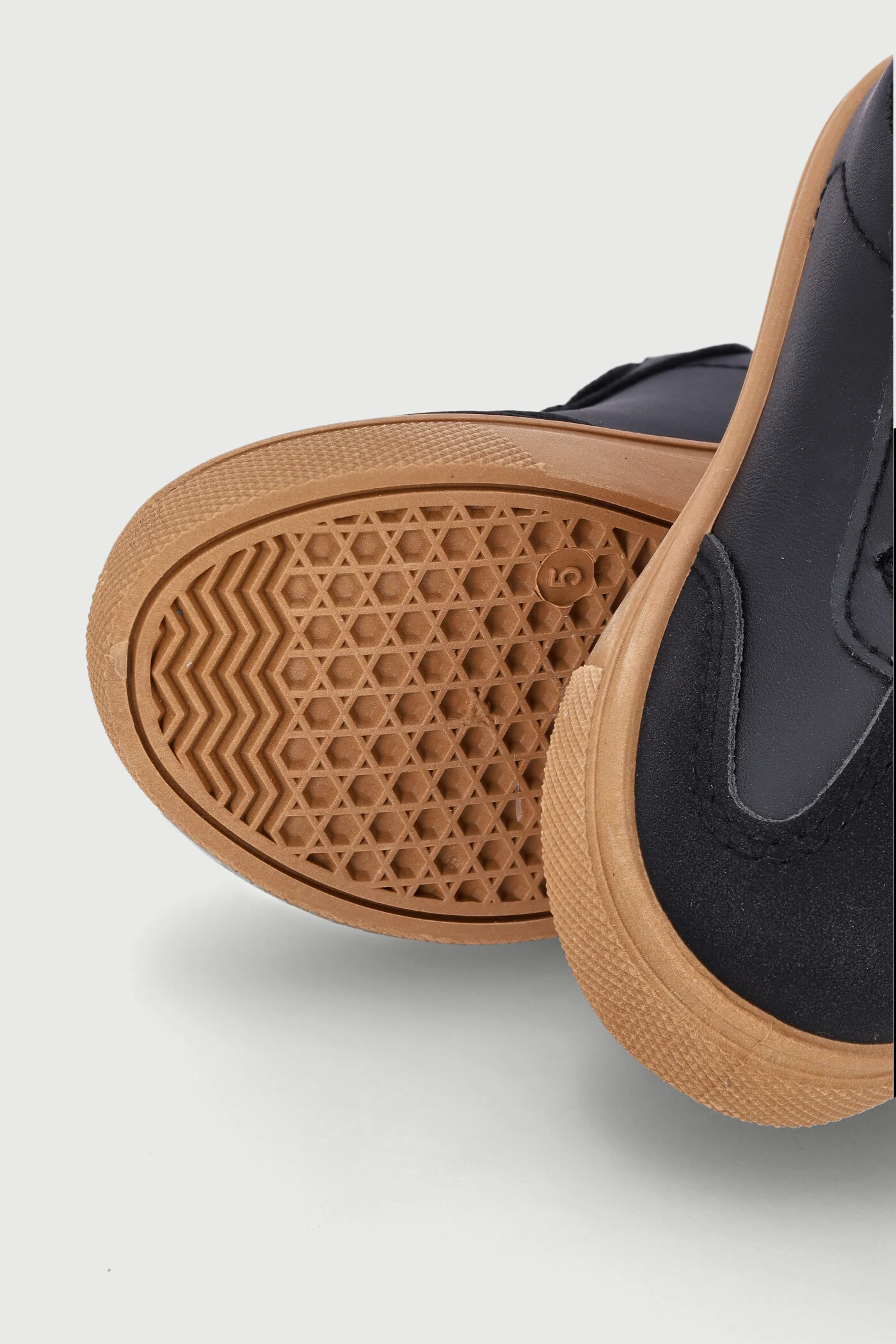 Pre-Boys Gum Sneaker - Black - Image 6