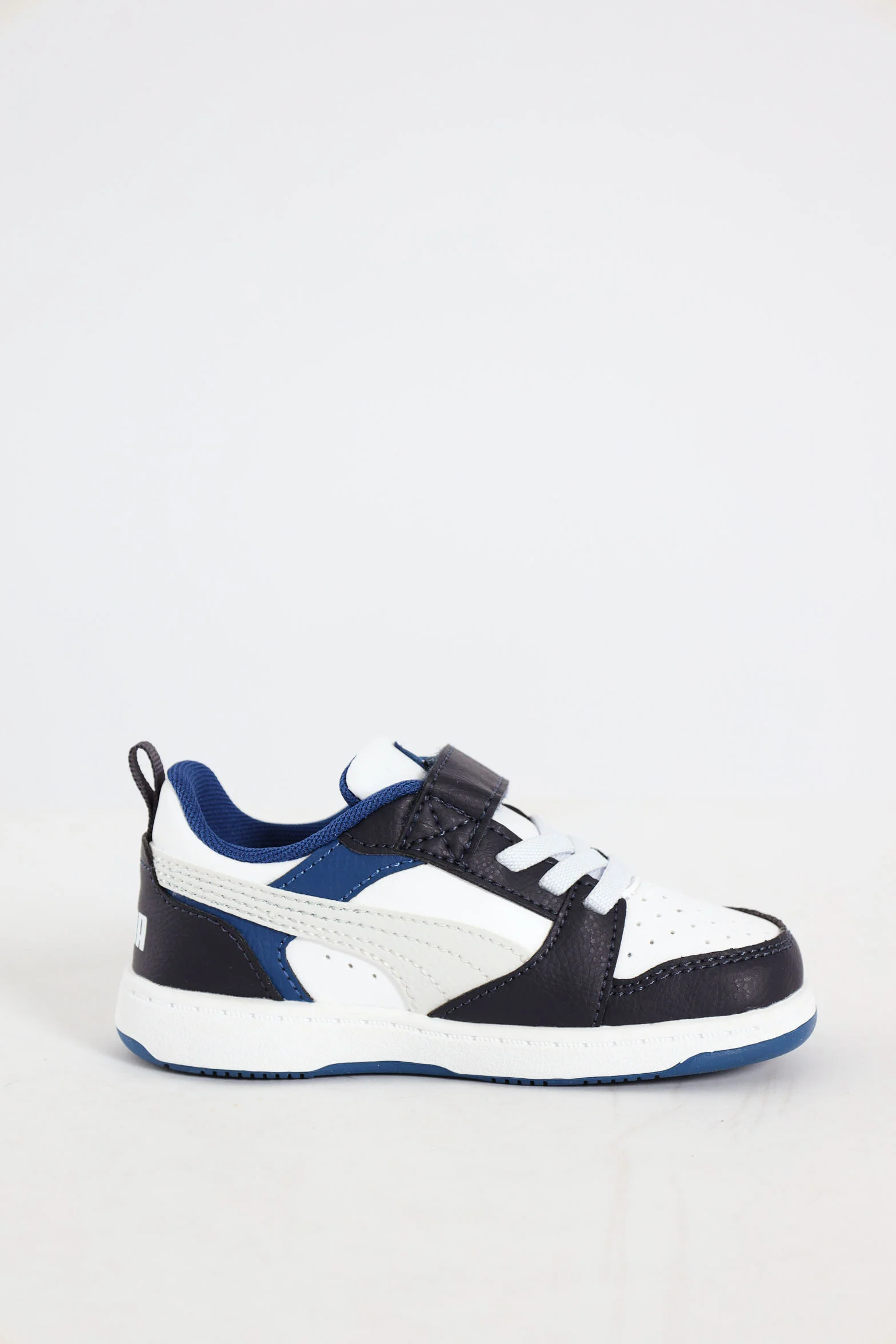 Pre-Boys Rebound V6 Lo Sneaker - White/Black - Image 2