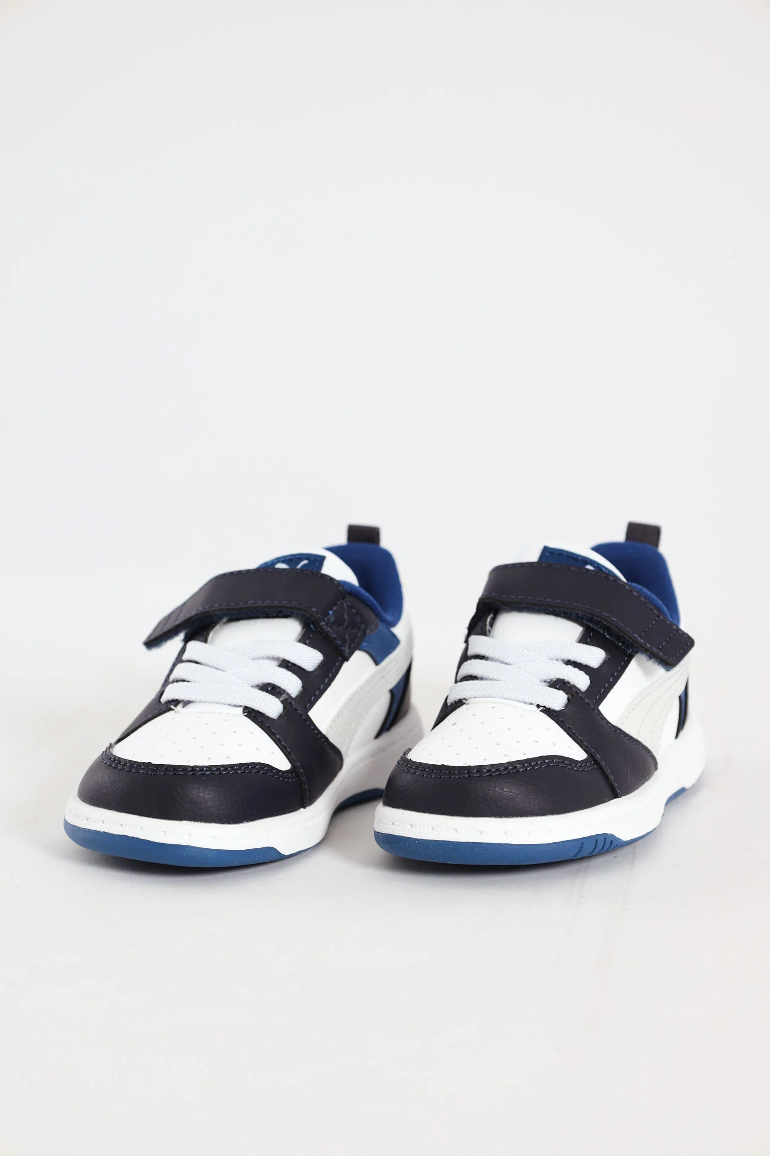 Pre-Boys Rebound V6 Lo Sneaker - White/Black - Image 4