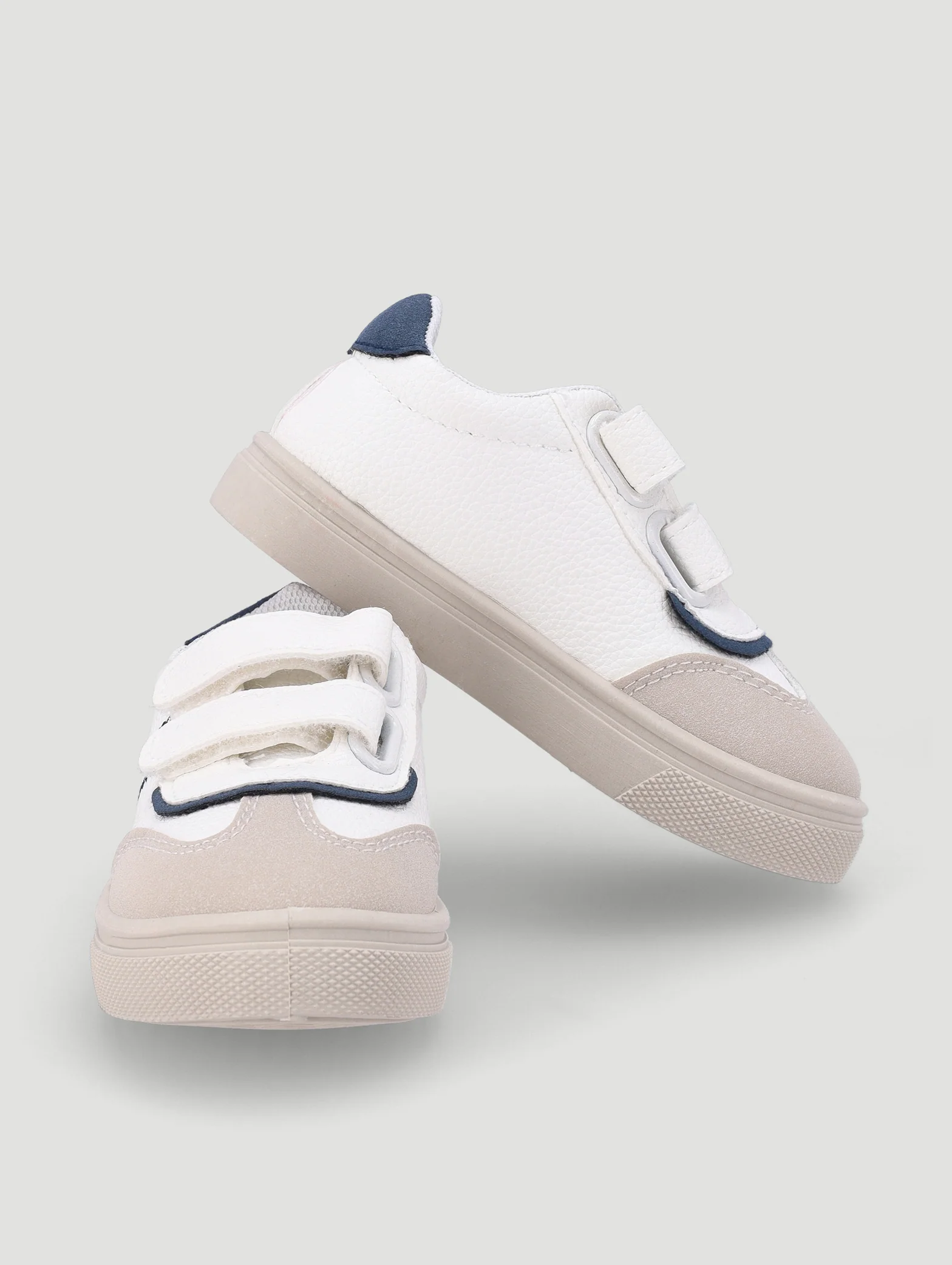 Pre-Boys Zigzag Sneaker - White - Image 2