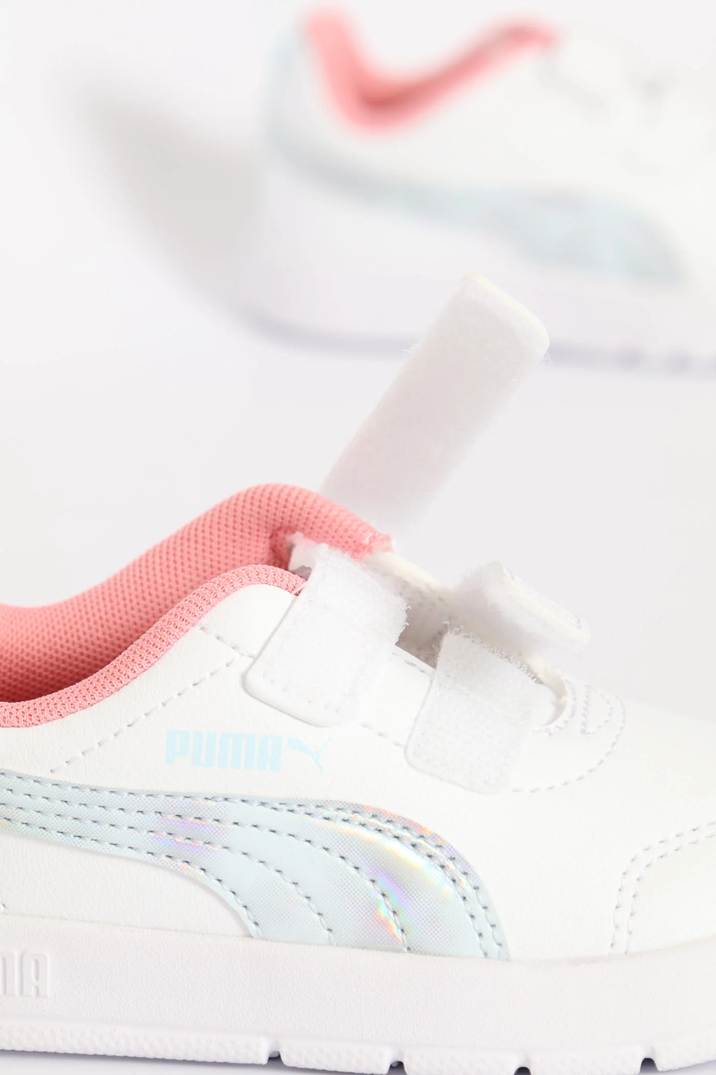 Pre-Girls Courtflex V3 Space Belle V Sneaker - White - Image 2