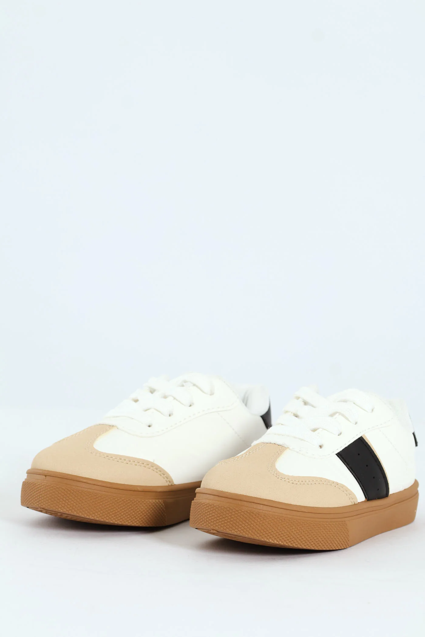Pre-Girls Gumsole Sneaker - White/Black - Image 3