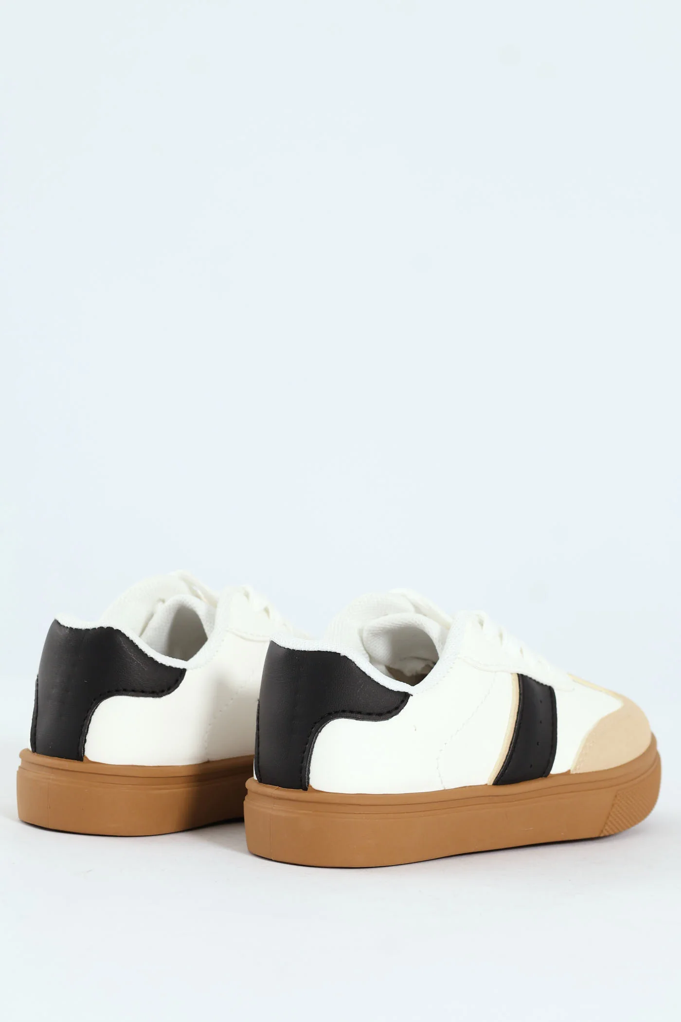 Pre-Girls Gumsole Sneaker - White/Black - Image 5