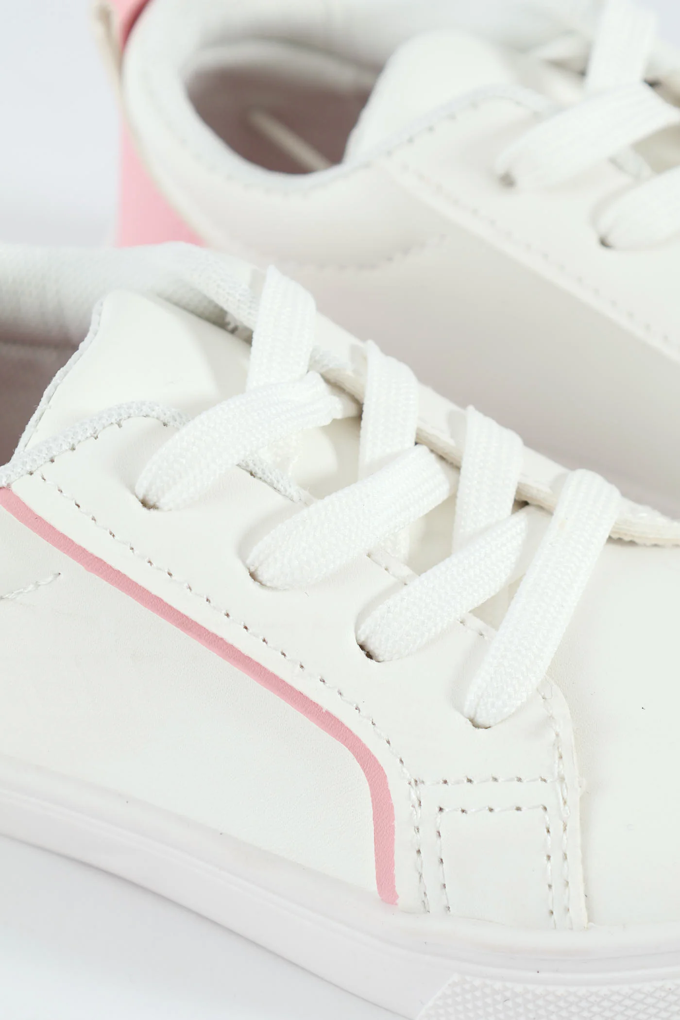 Pre-Girls Street Sneaker - White - Image 2