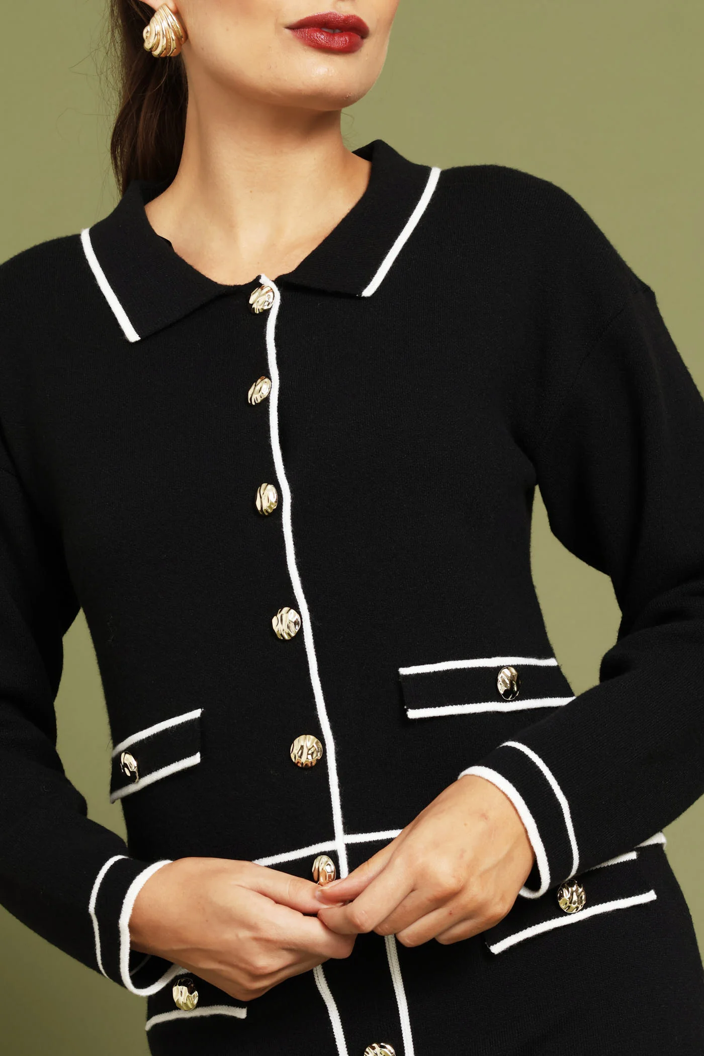 Preppy Contrast Collar Cardigan - Black/White - Image 2