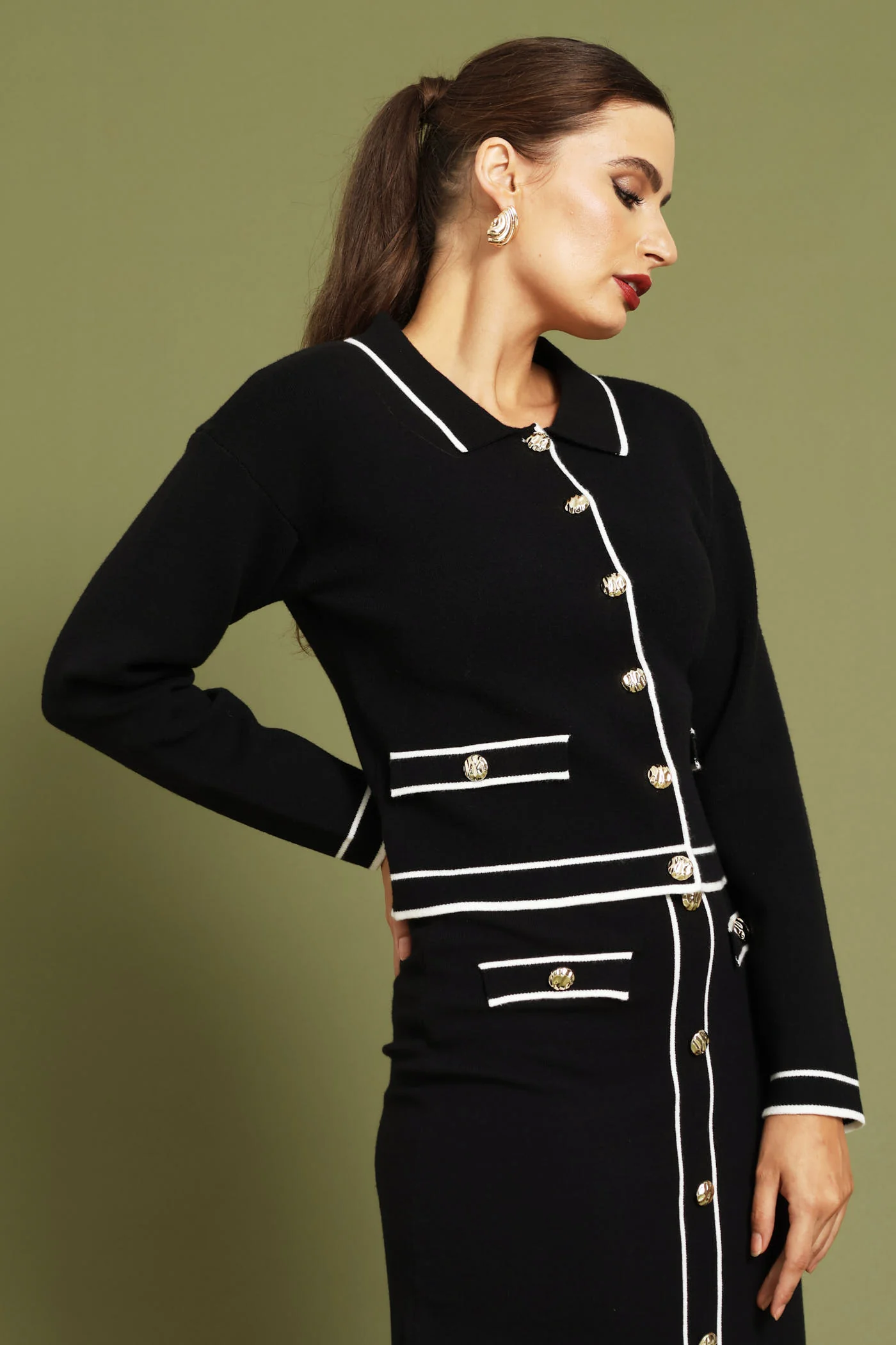 Preppy Contrast Collar Cardigan - Black/White - Image 4