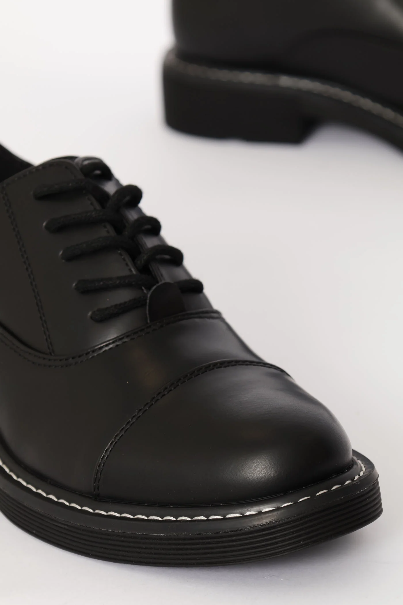 Princeton 1 Lace Up Oxford Shoe - Black - Image 5