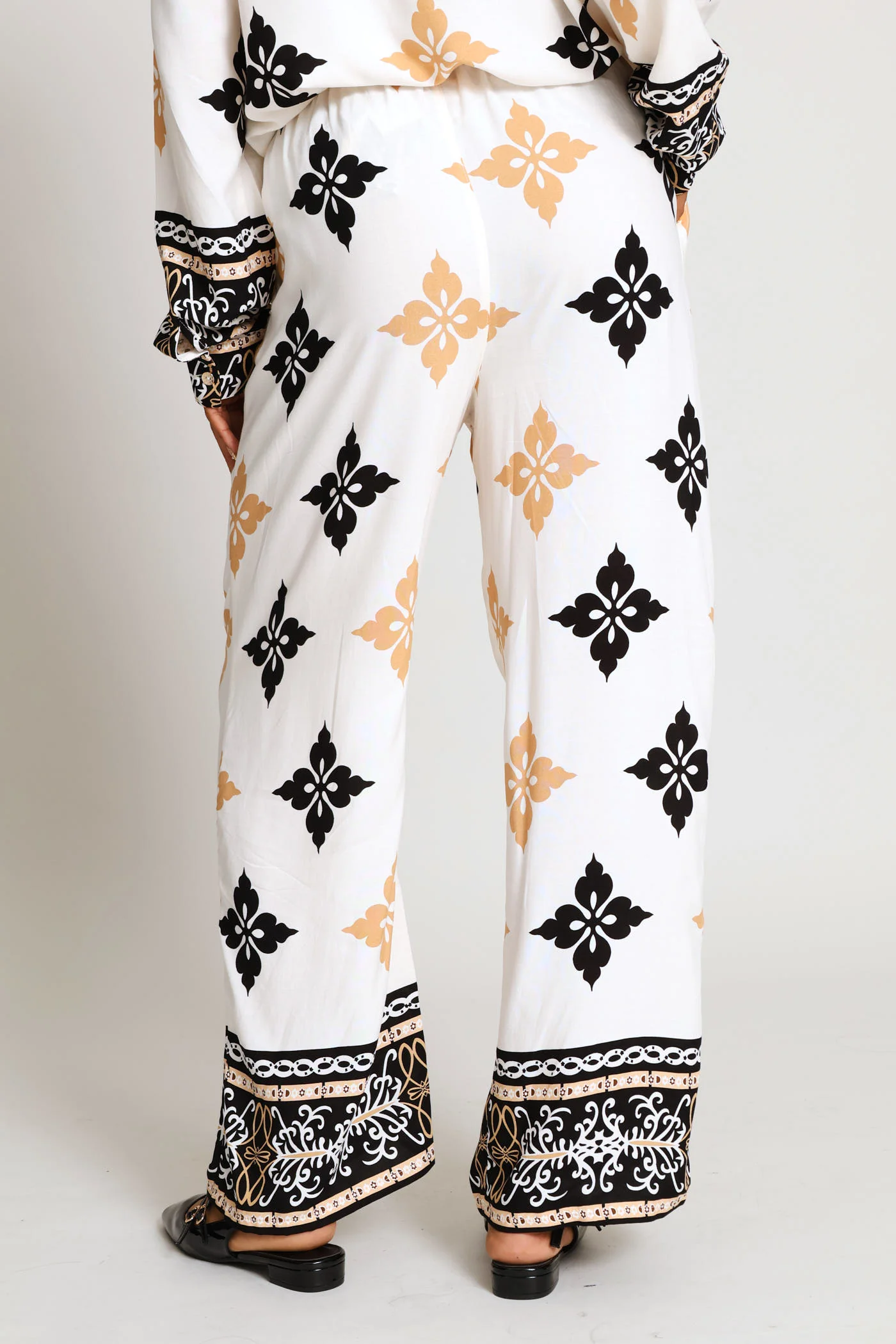 Printed Border Pullon Wideleg Pants - Cream/Multi - Image 3