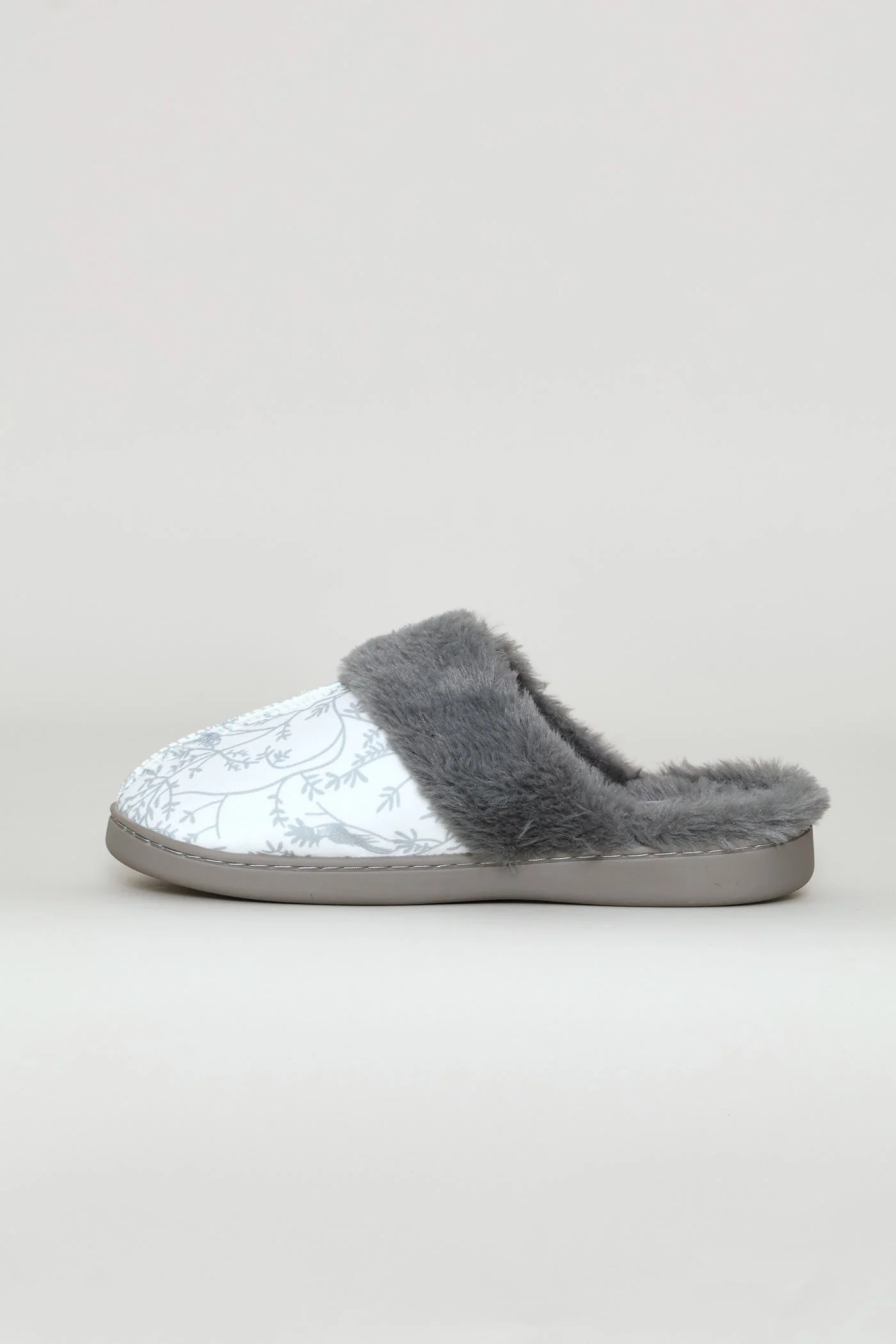Printed Closed Toe Slipper With Faux Fur Trim - Grey - Image 4