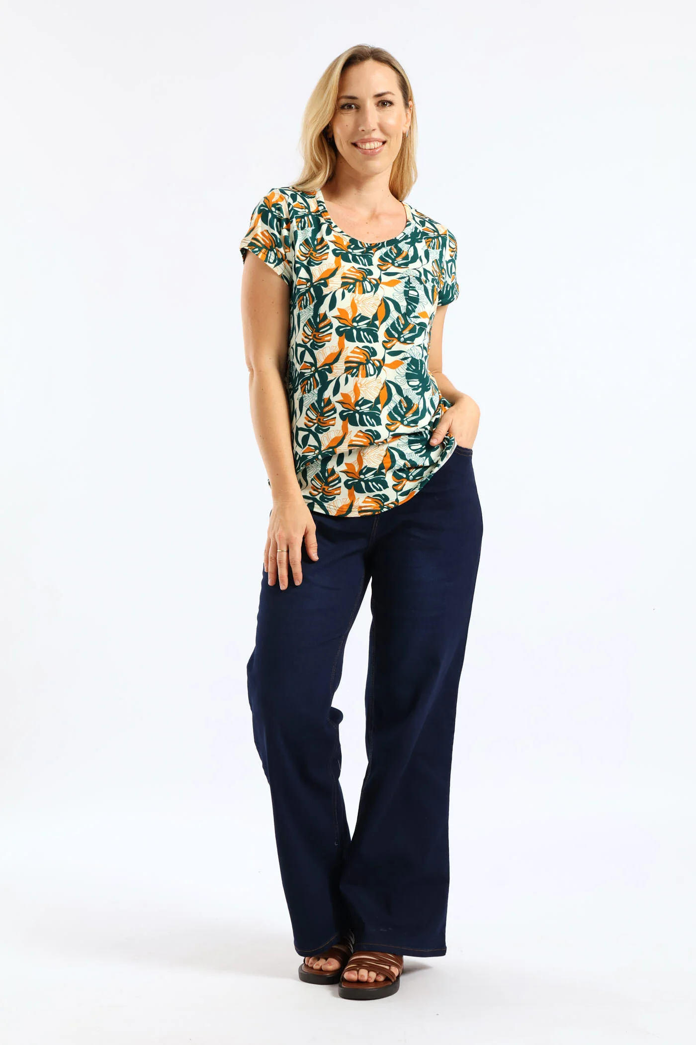 Printed Pocket Tee - Dark Green - Image 4