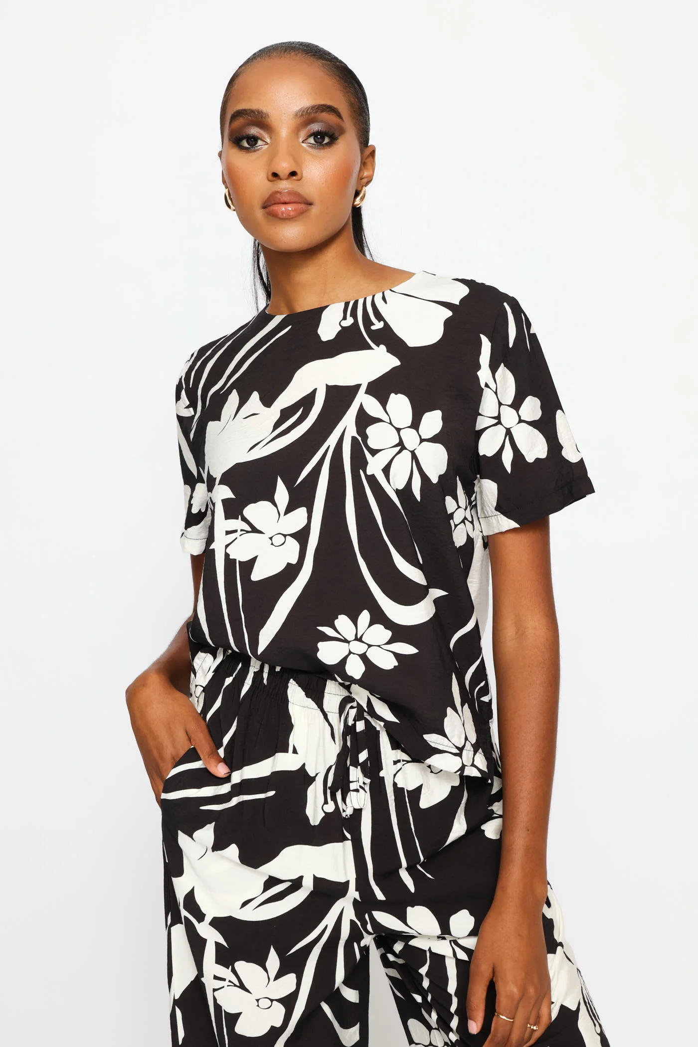 Printed Shell Tee - Black/White - Image 4