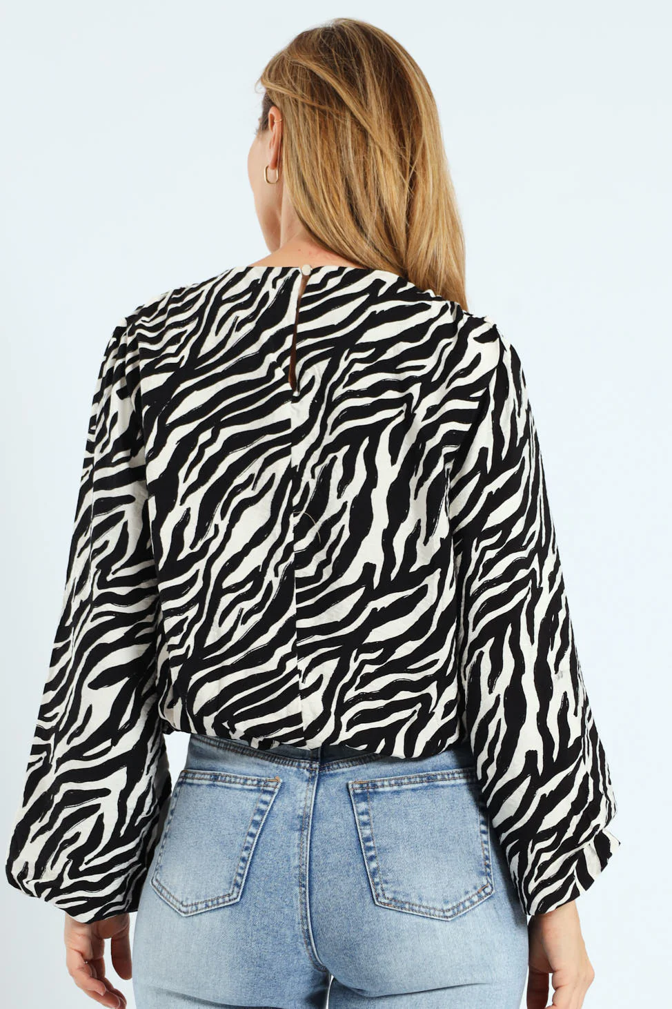 Zebra Puff Sleeve Bubble Hem Blouse - Cream/Black - Image 3