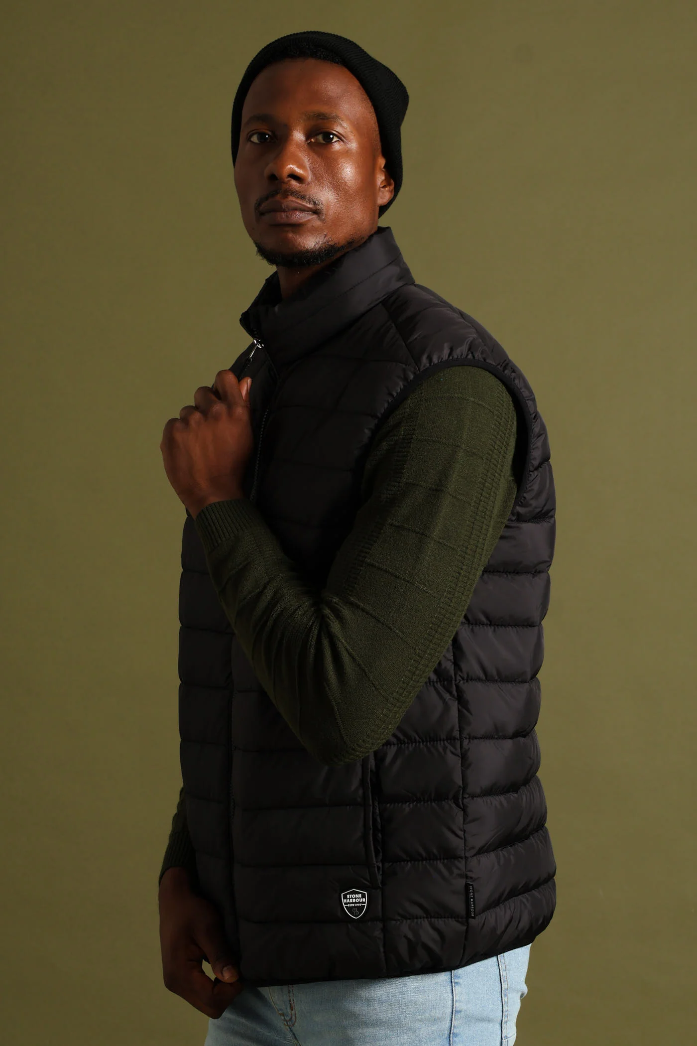 Puffer Gilet - Black - Image 4