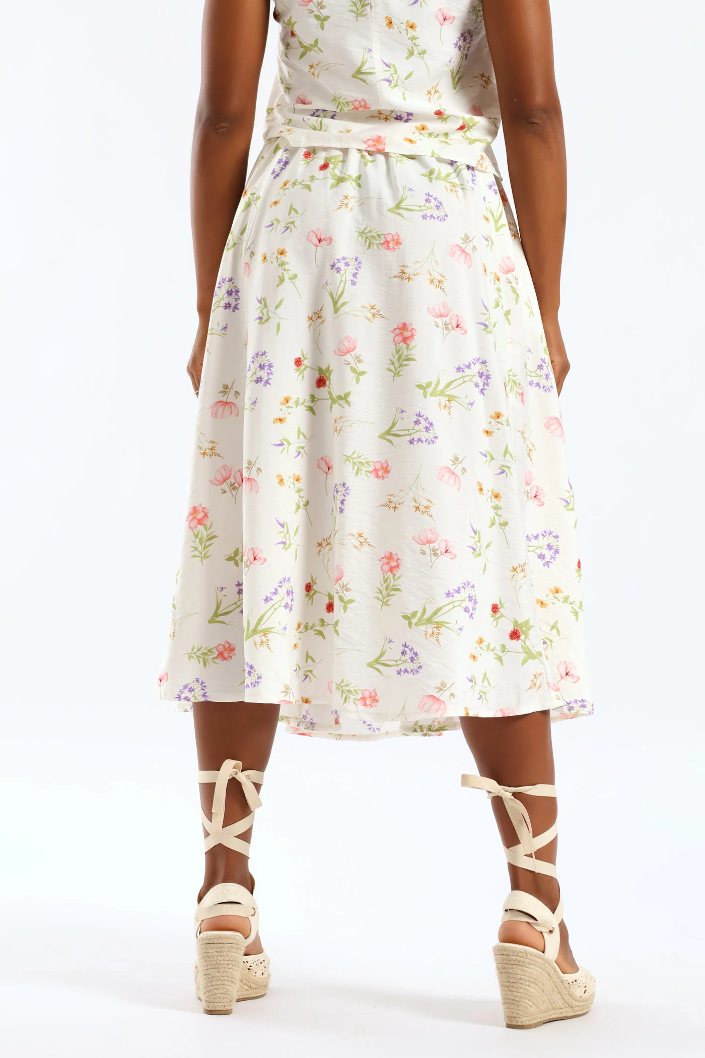 Pull On Elasticated Flare Garden Floral Print Midi Skirt - Cream - Image 3