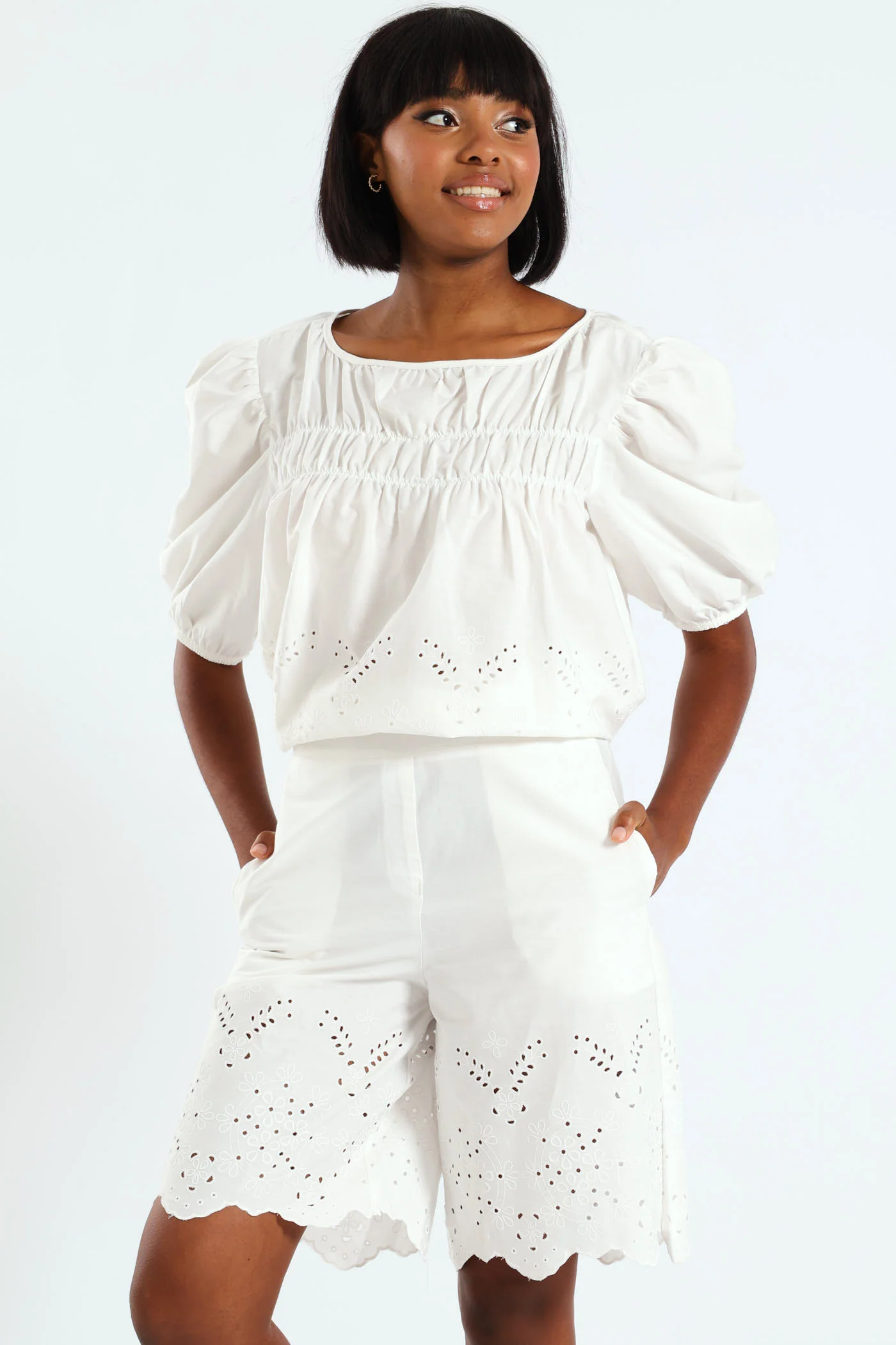 Pull On Flat Front Bermuda Shorts With Anglaise Hem - White - Image 2