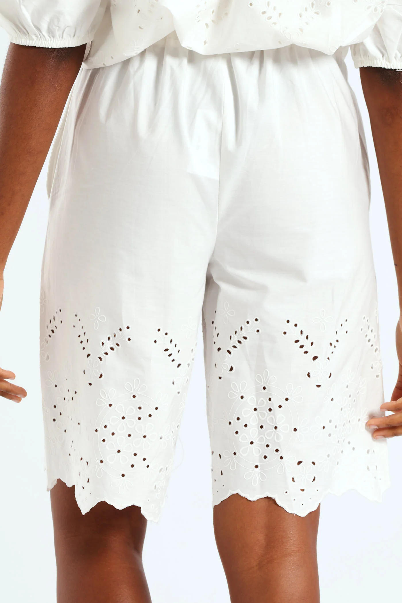 Pull On Flat Front Bermuda Shorts With Anglaise Hem - White - Image 4