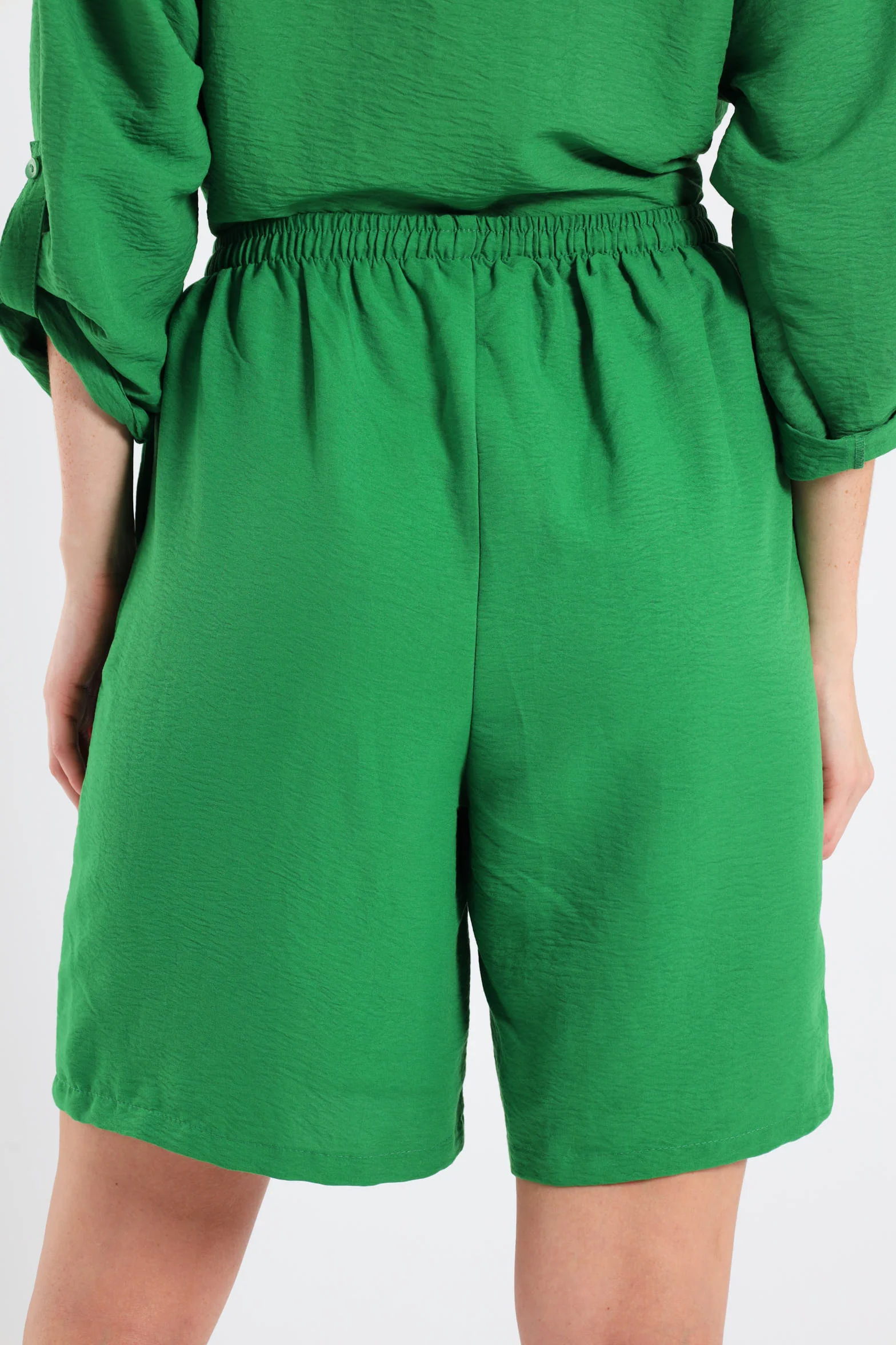 Pull-On Mid-Thigh Toggle Shorts - Emerald - Image 5