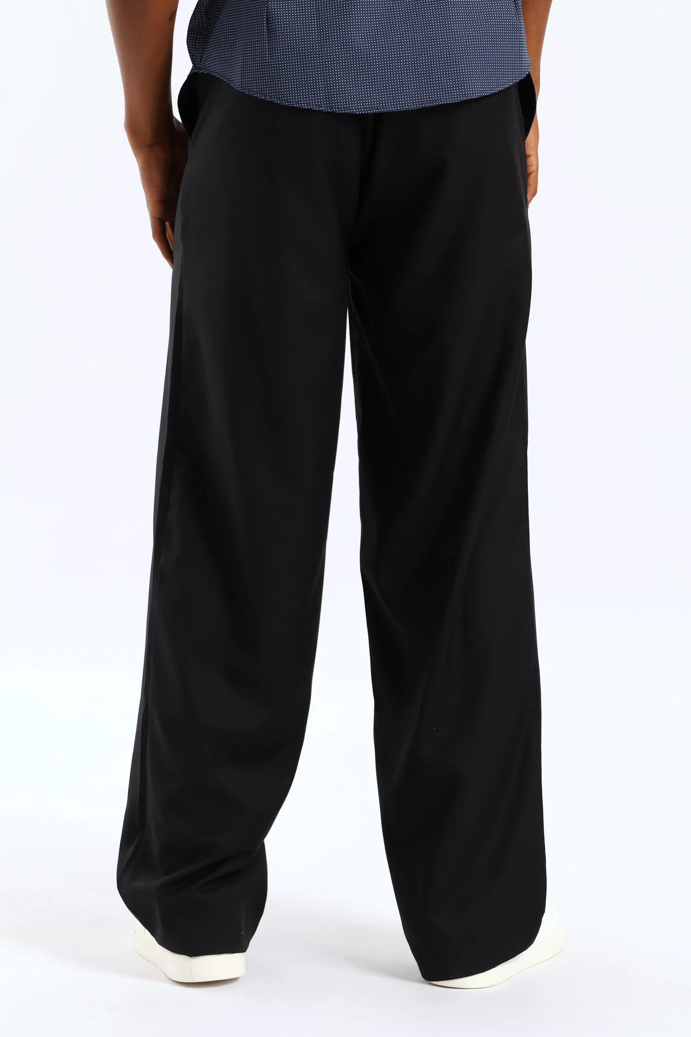 Pull-On Wide Leg Trousers - Black - Image 4