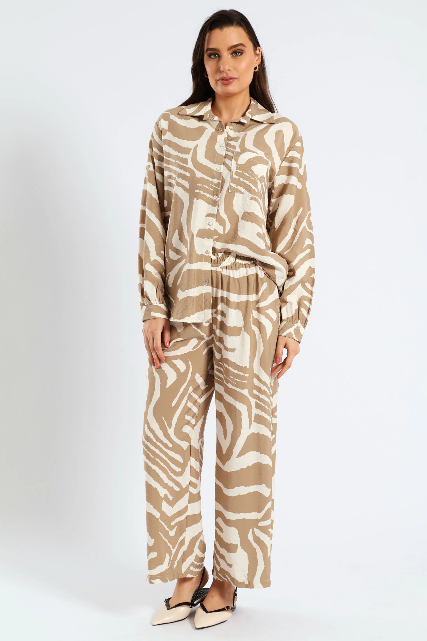 Pull-On Wide Leg Zebra Culotte Pants - White/Beige - Image 2