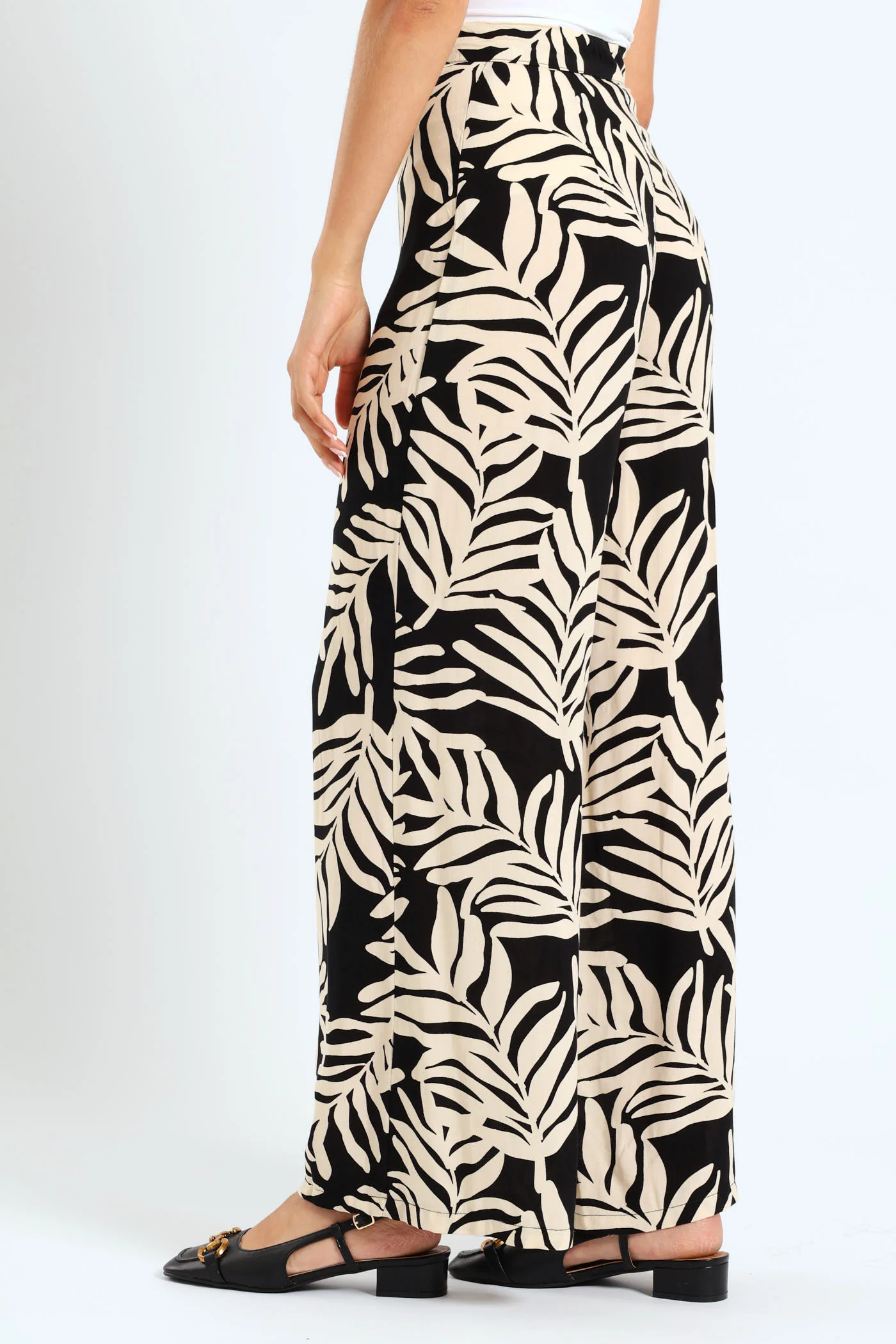 Pull-On Wideleg Leaf Print Pants - Black/Cream - Image 2