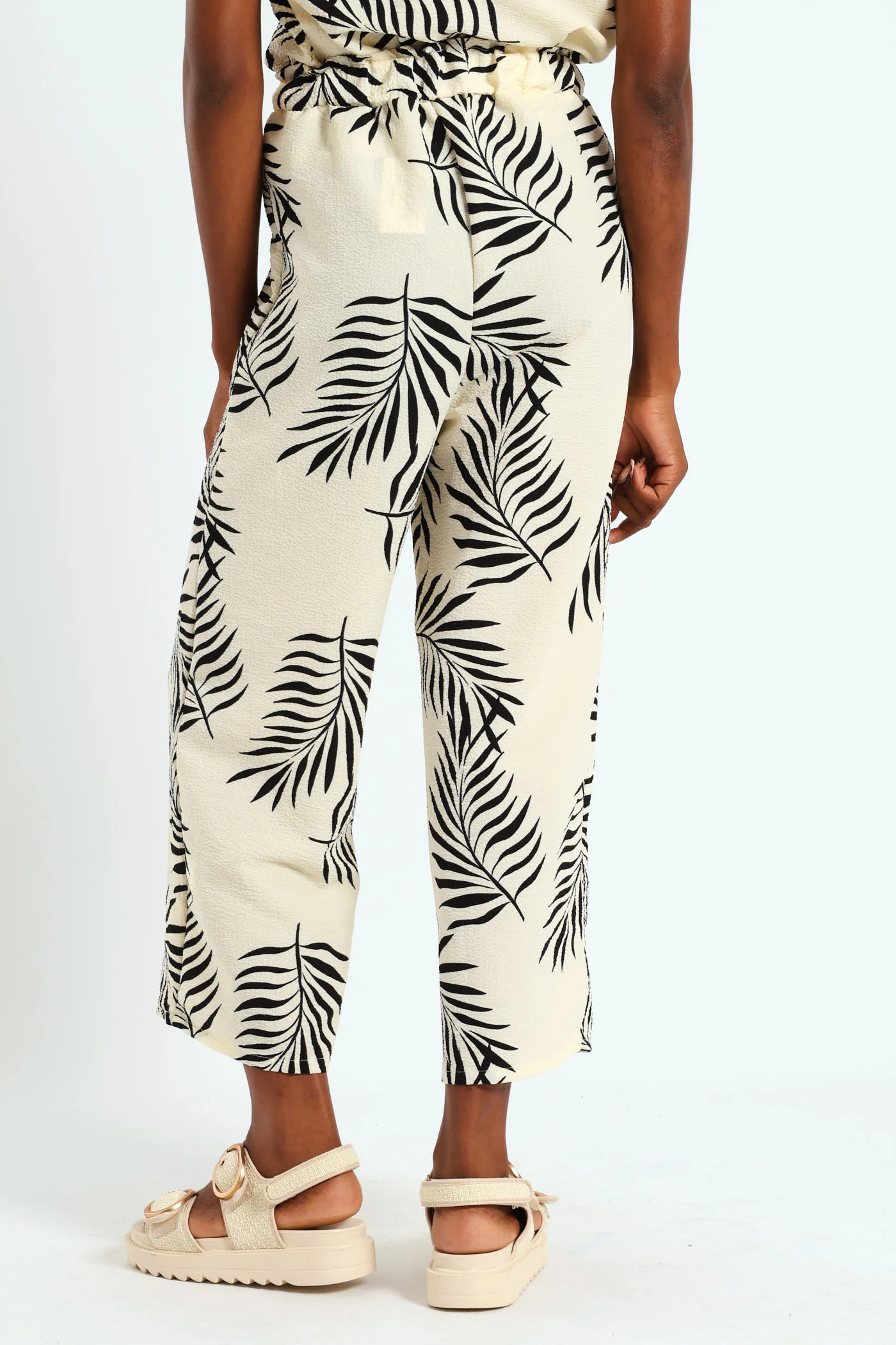 Pull On Widelg Culotte Pants - Cream/Black - Image 4