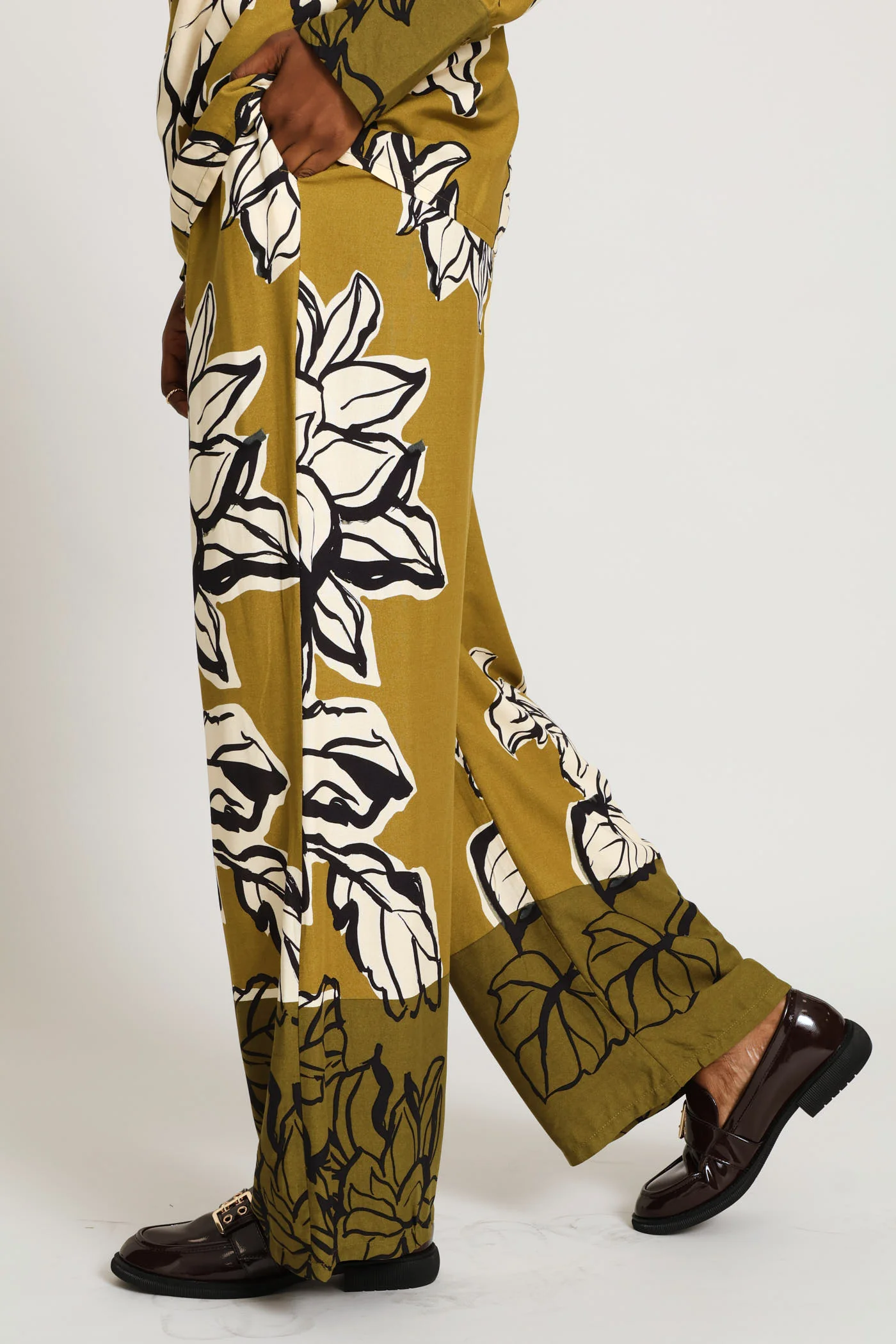 Pull On Statement Floral Wideleg Pants With Pockets - Multi - Image 4