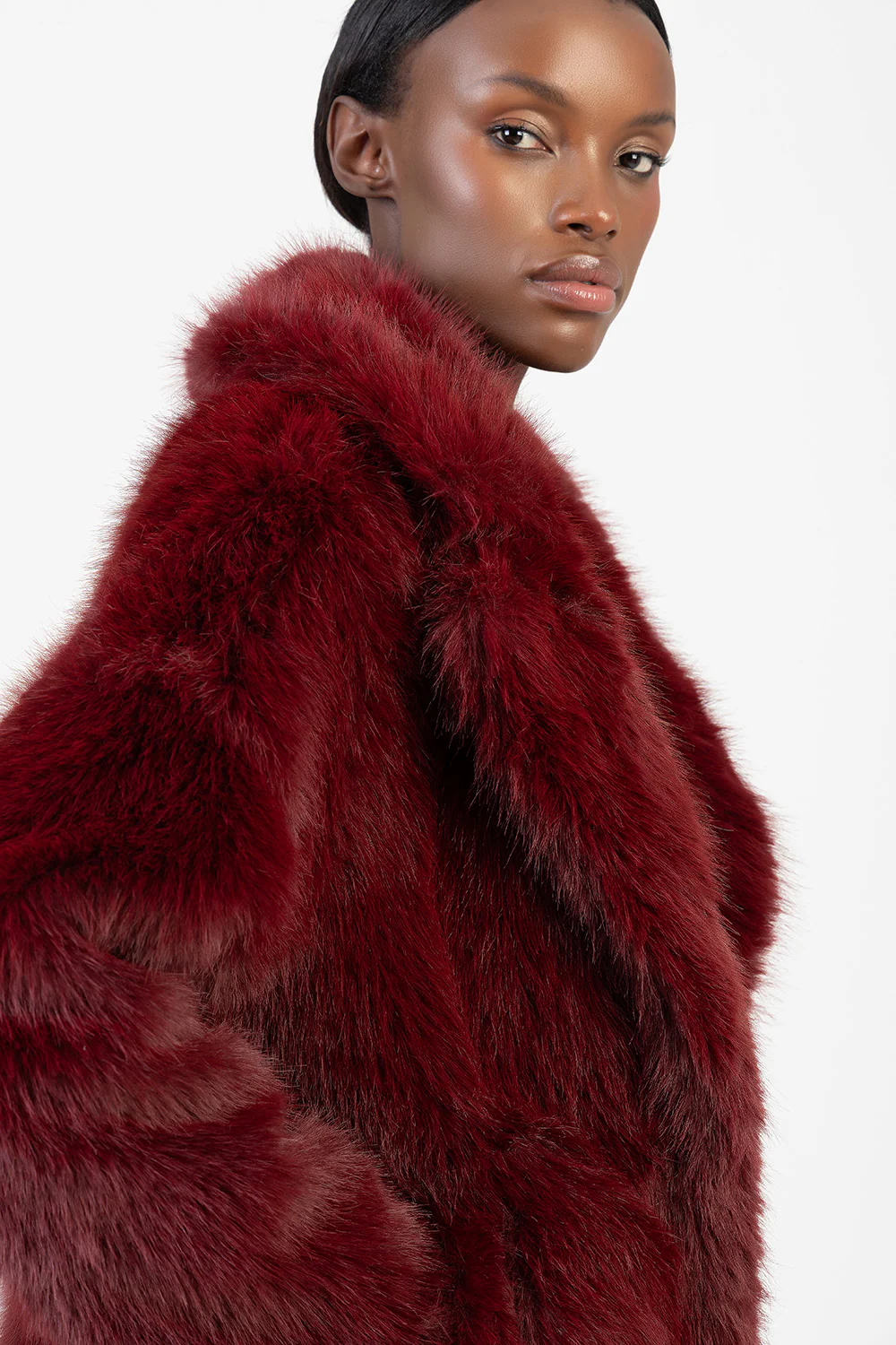 Queen Of Hearts Faux Fur Coat - Burgundy - Image 2