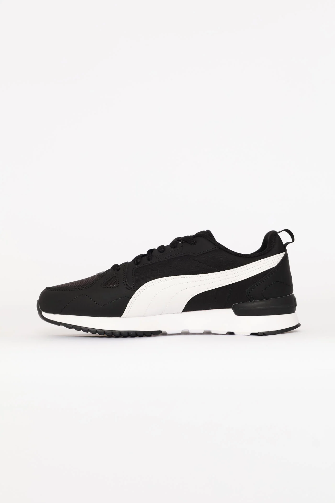 R78 Cyclone Retro Trainer - Black - Image 3