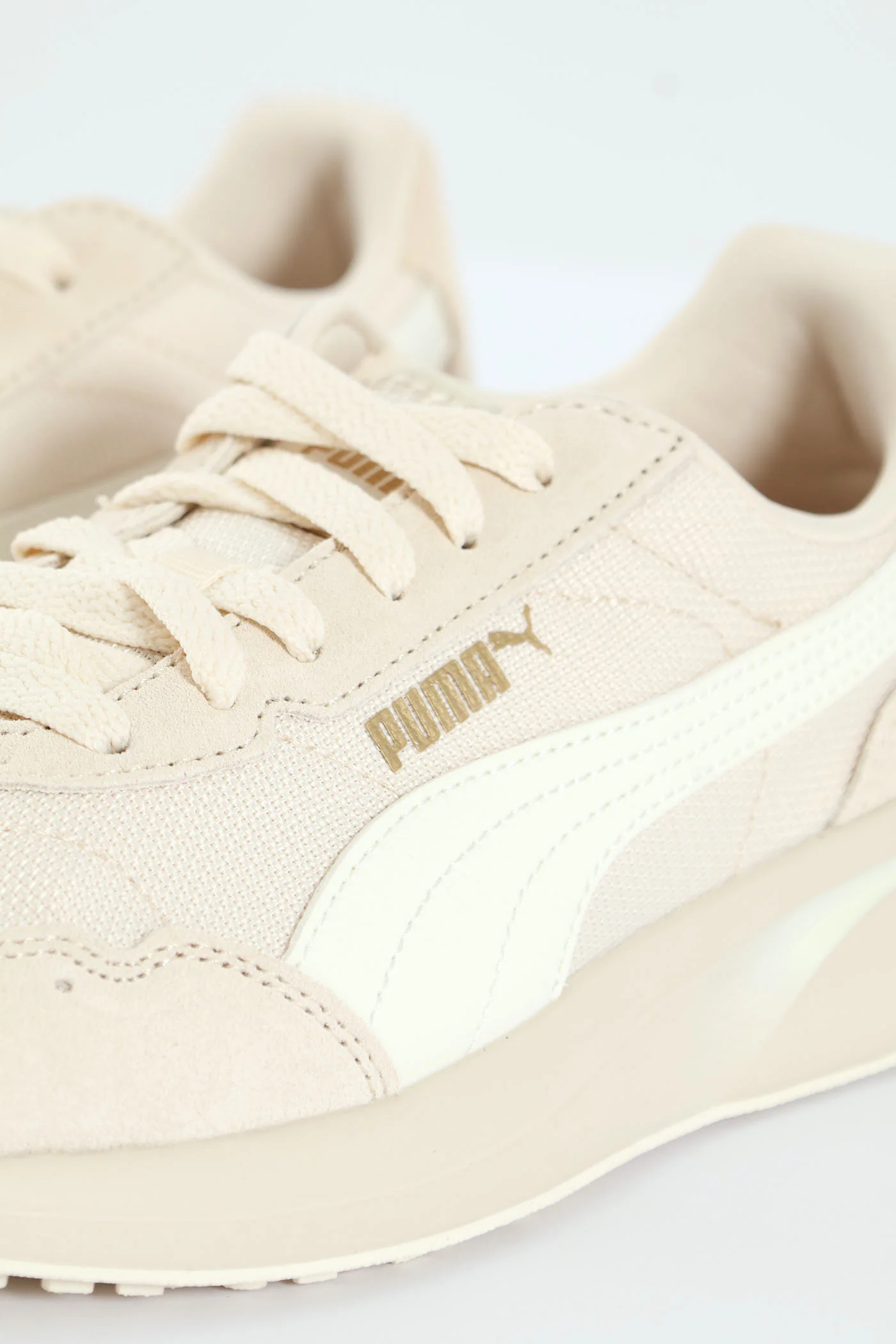R78 Glance Sneaker - Cream - Image 2
