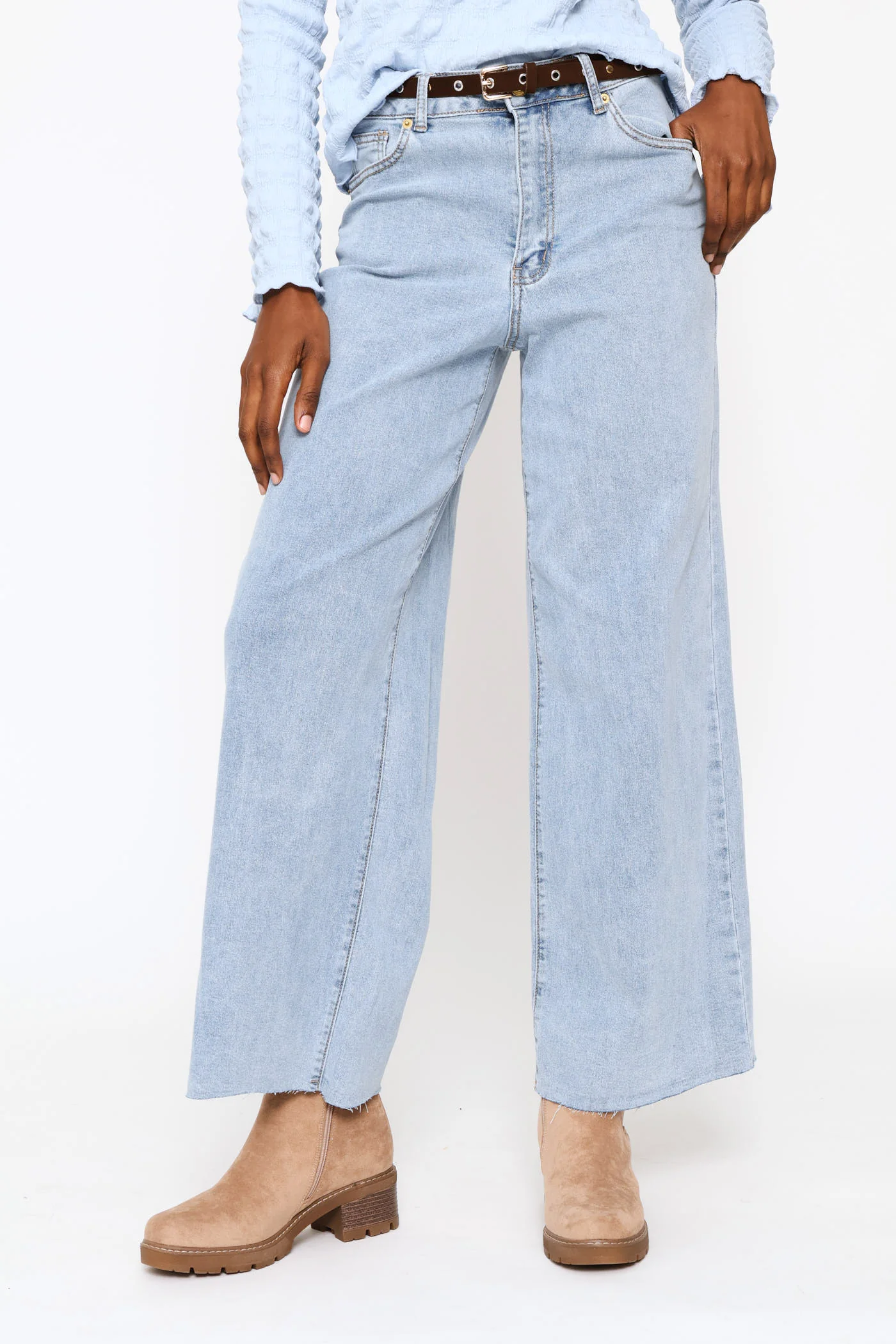 Raw Hem Eyelet Belted Wide Leg Ankle Grazer Denim - Light Wash - Image 2