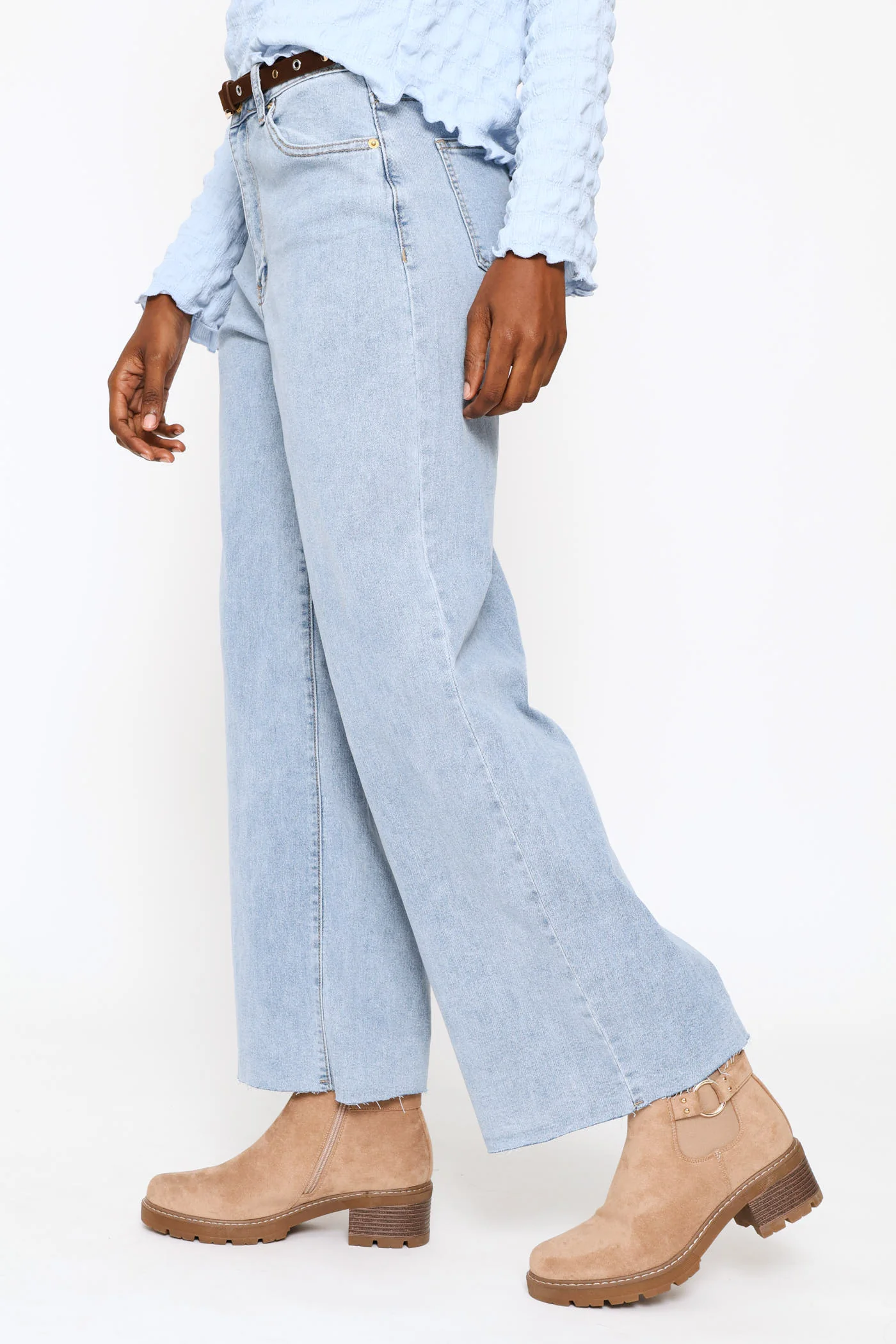 Raw Hem Eyelet Belted Wide Leg Ankle Grazer Denim - Light Wash - Image 3