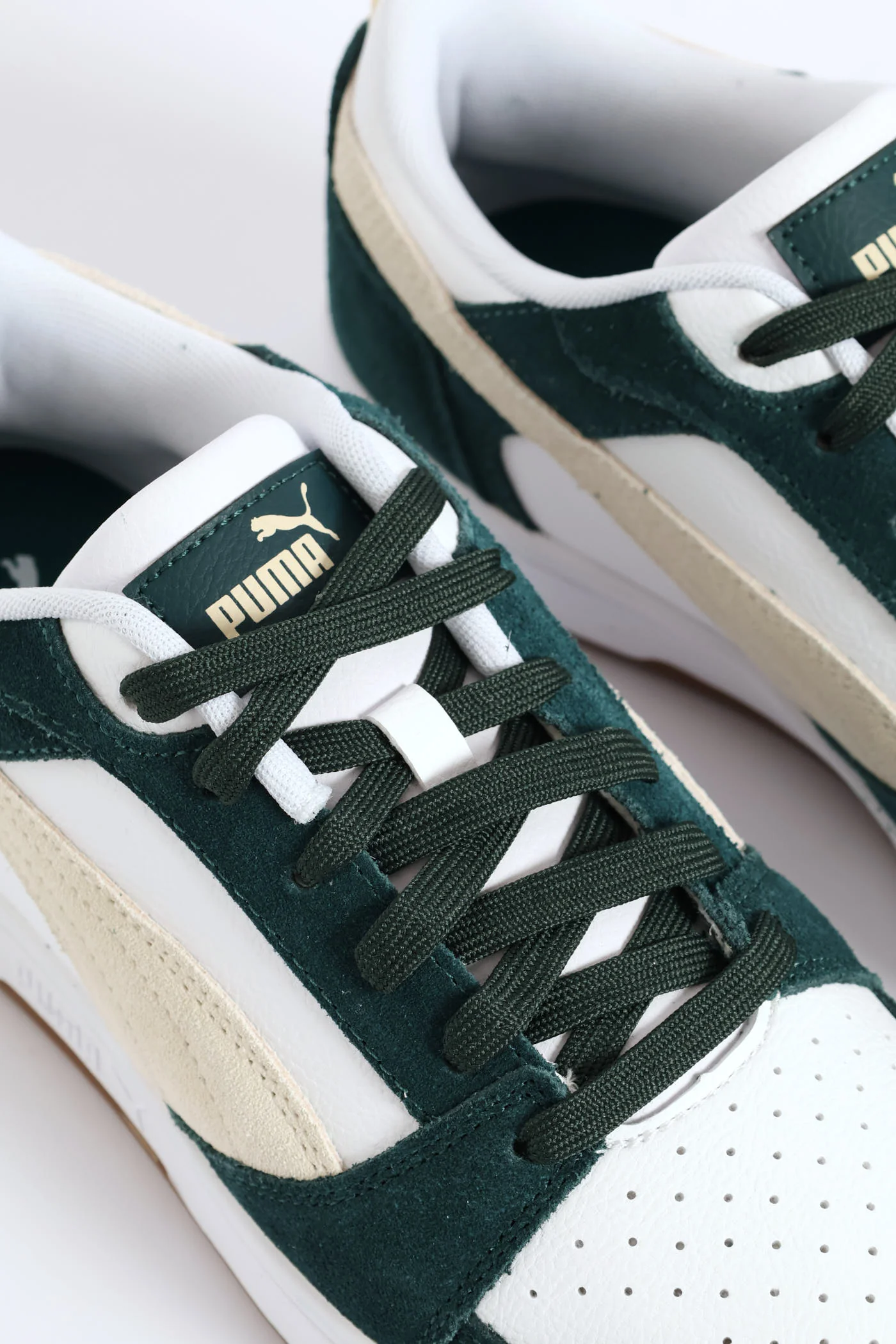 Rebound V6 Low Sd Court Sneaker - White/Green - Image 7