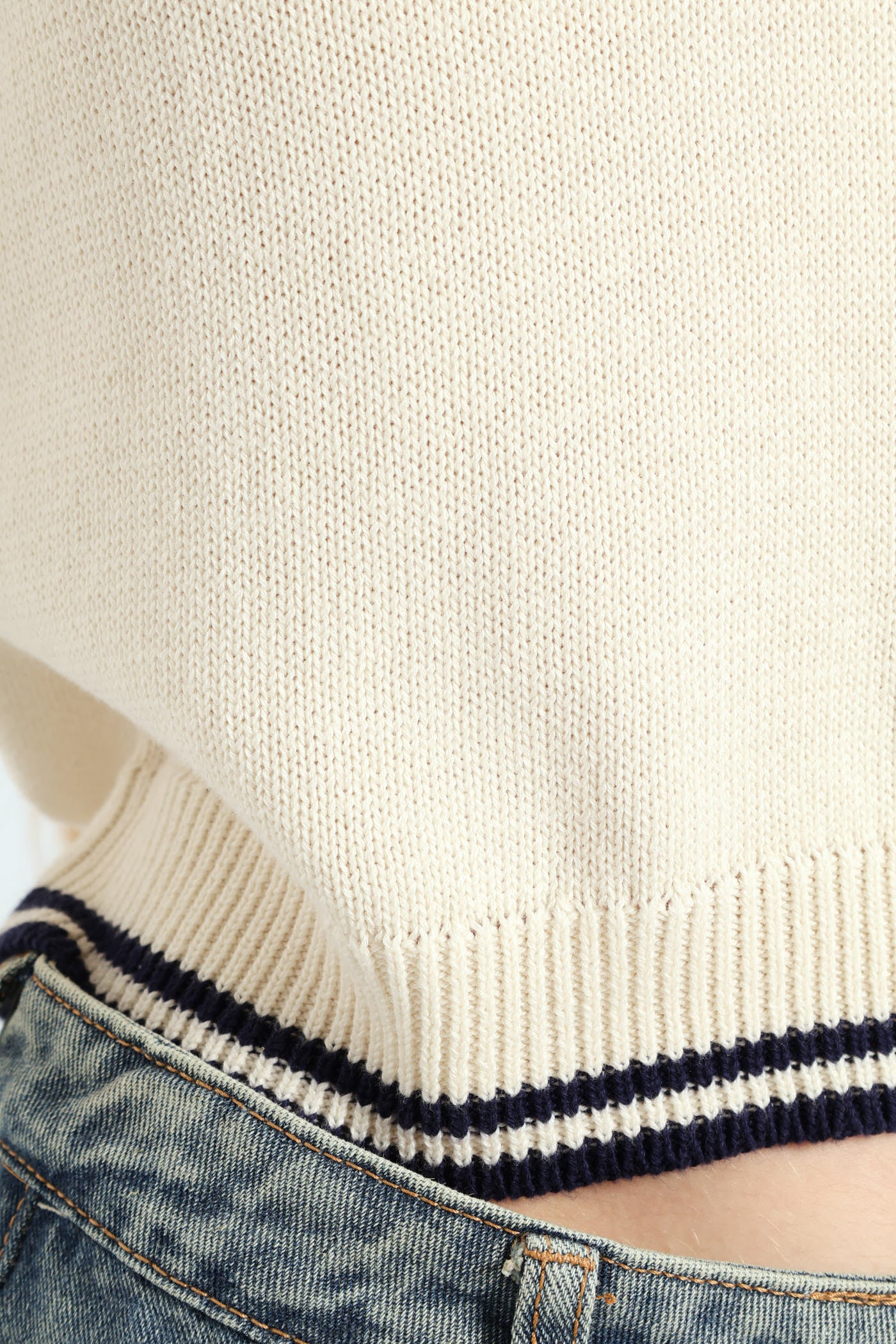 Regular Sleeveless Sweater - White/Navy - Image 7