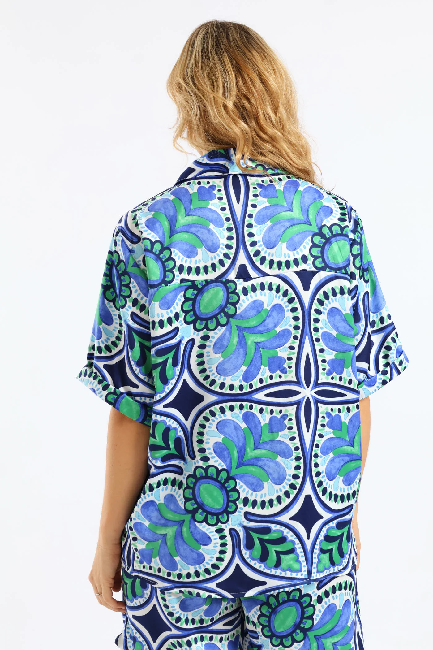 Relaxed Boxy Satin Shirt - Green/Blue - Image 4