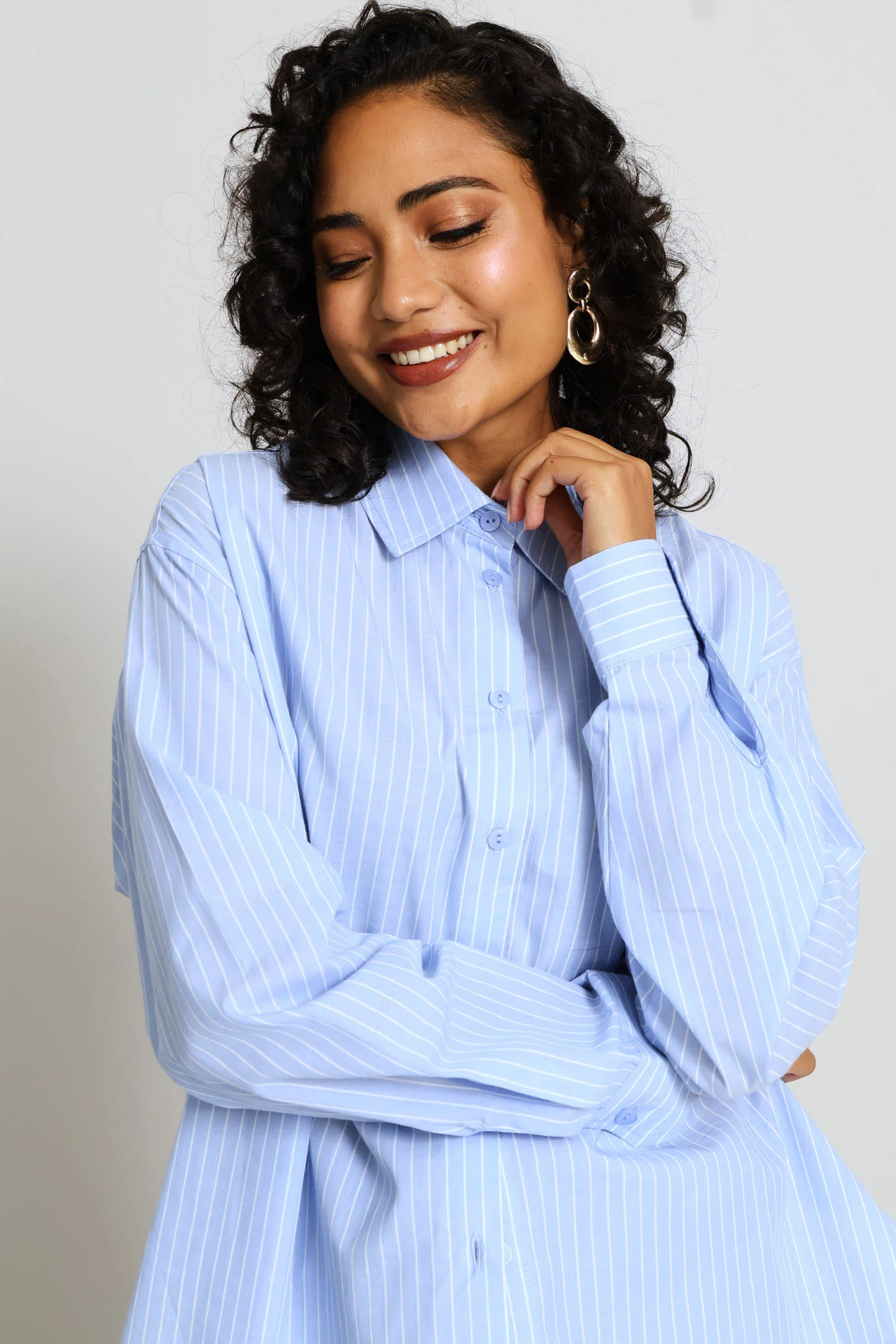 Relaxed Curved Hem Tie Detail Poplin Shirt - White/Light Blue - Image 2