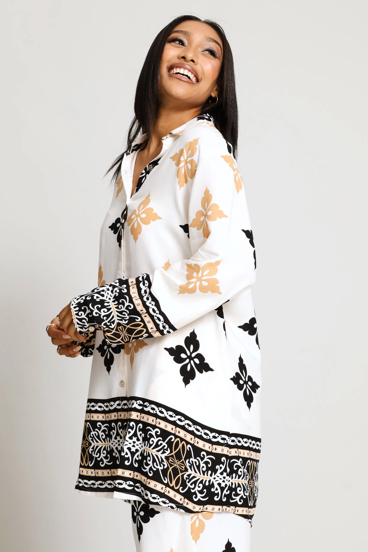 Relaxed Printed Border Shirt - Cream/Multi - Image 3