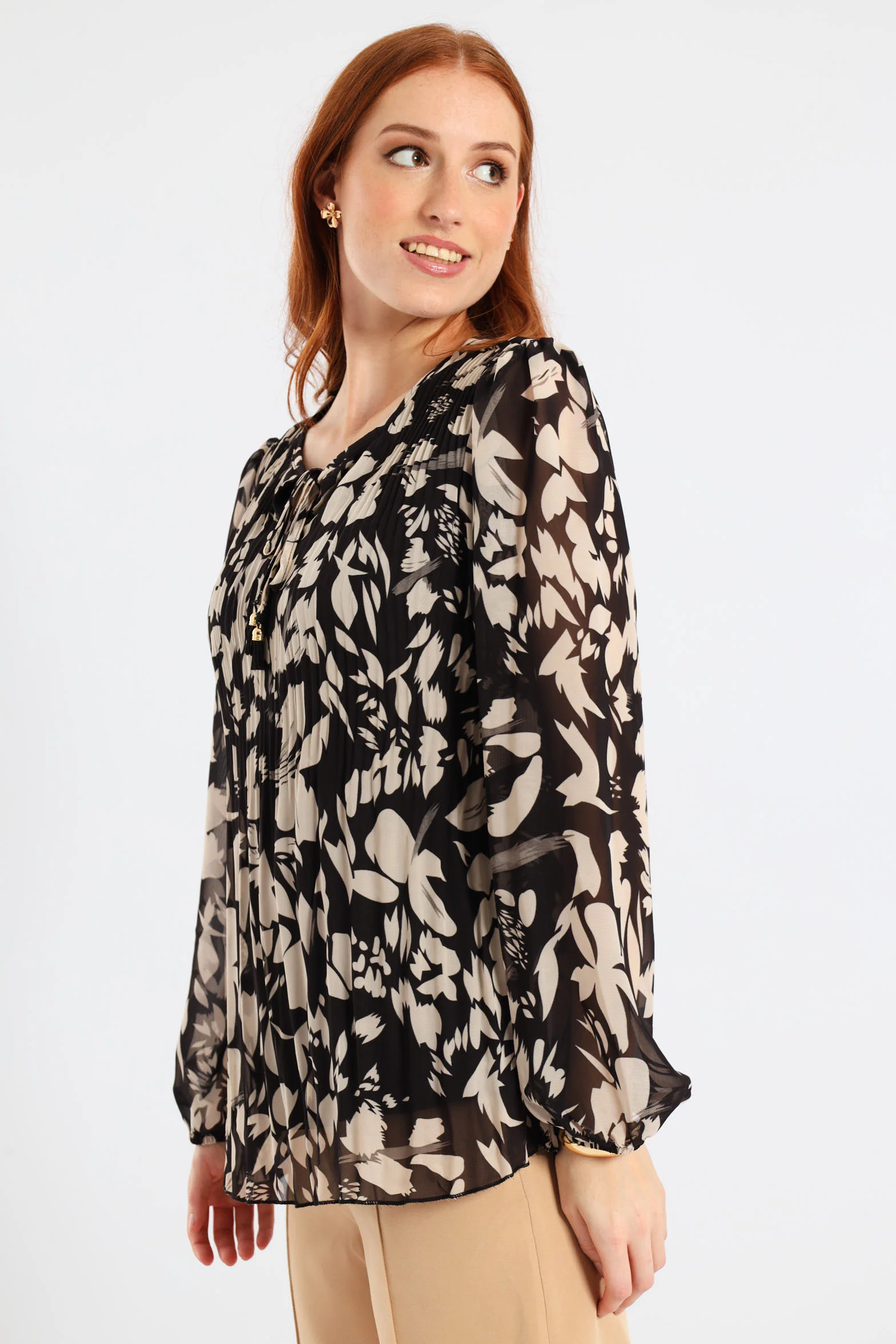 Release Pleat Monochrome Blouse - Black/Cream - Image 2